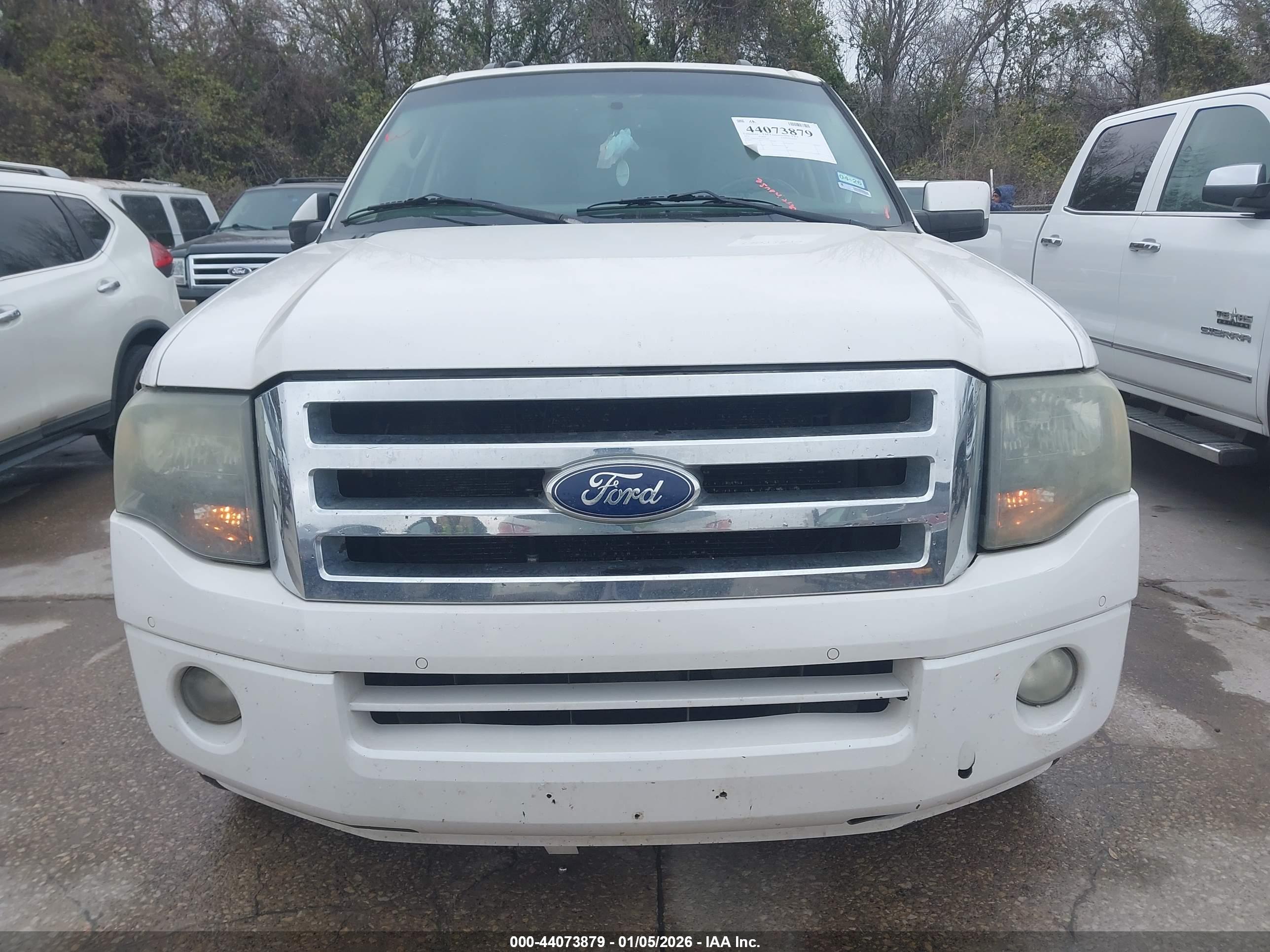 FORD EXPEDITION image 6