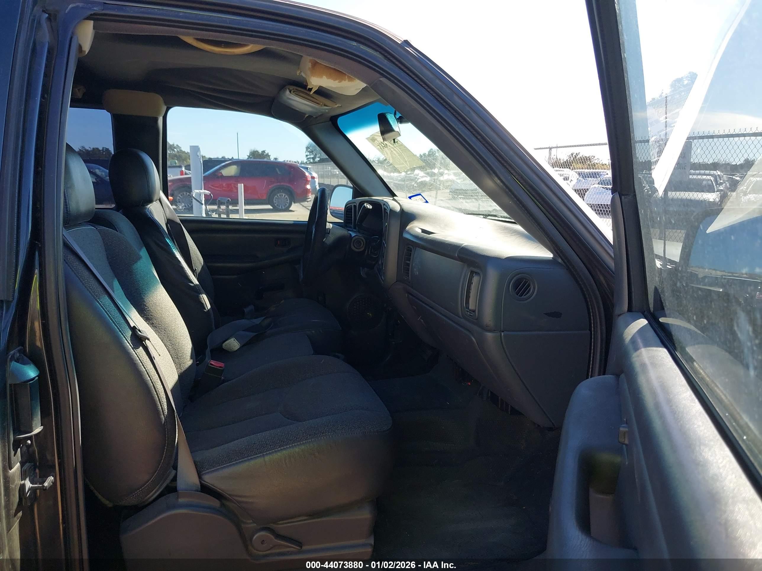 GMC SIERRA image 5