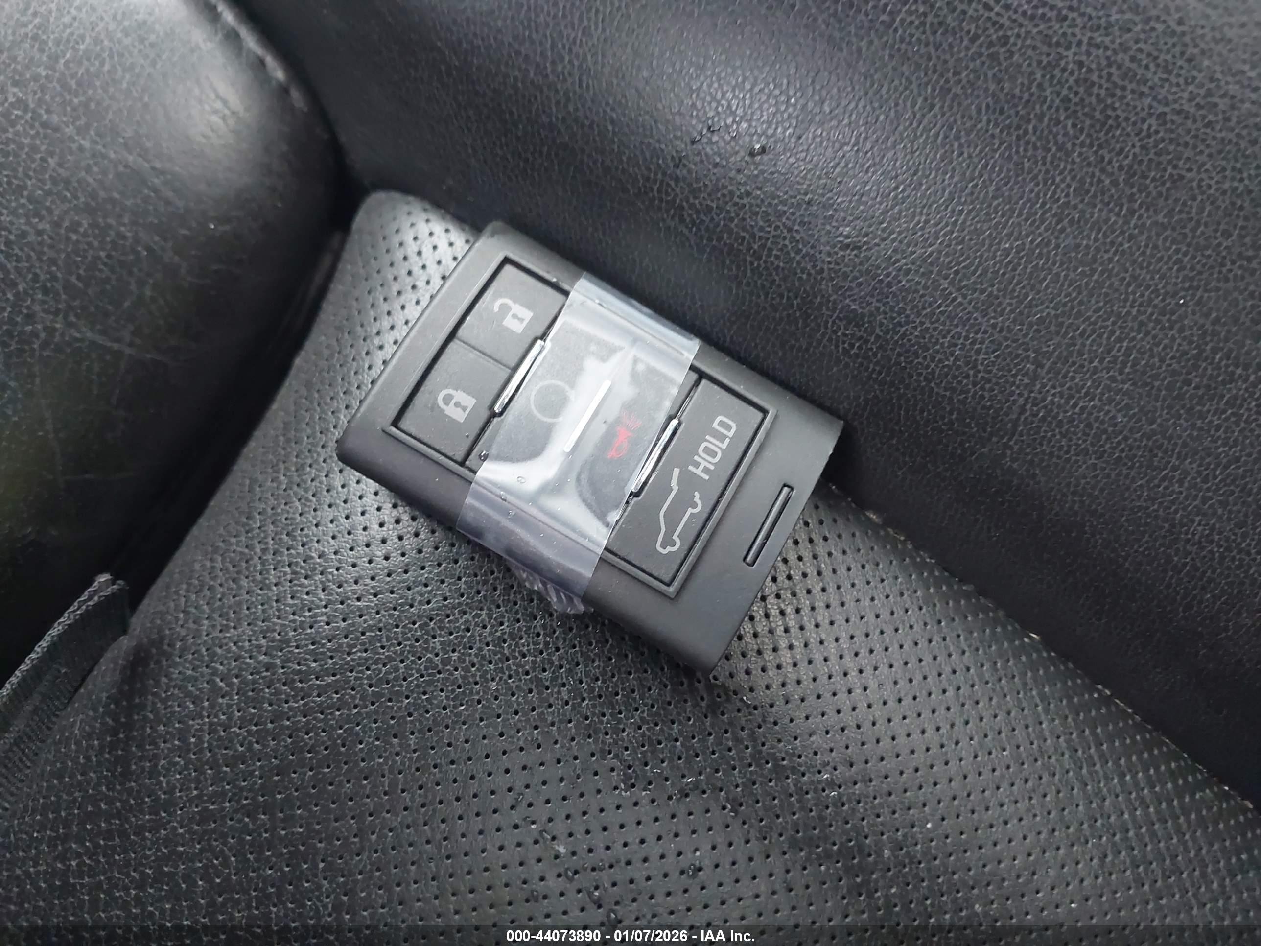 CADILLAC SRX image 11