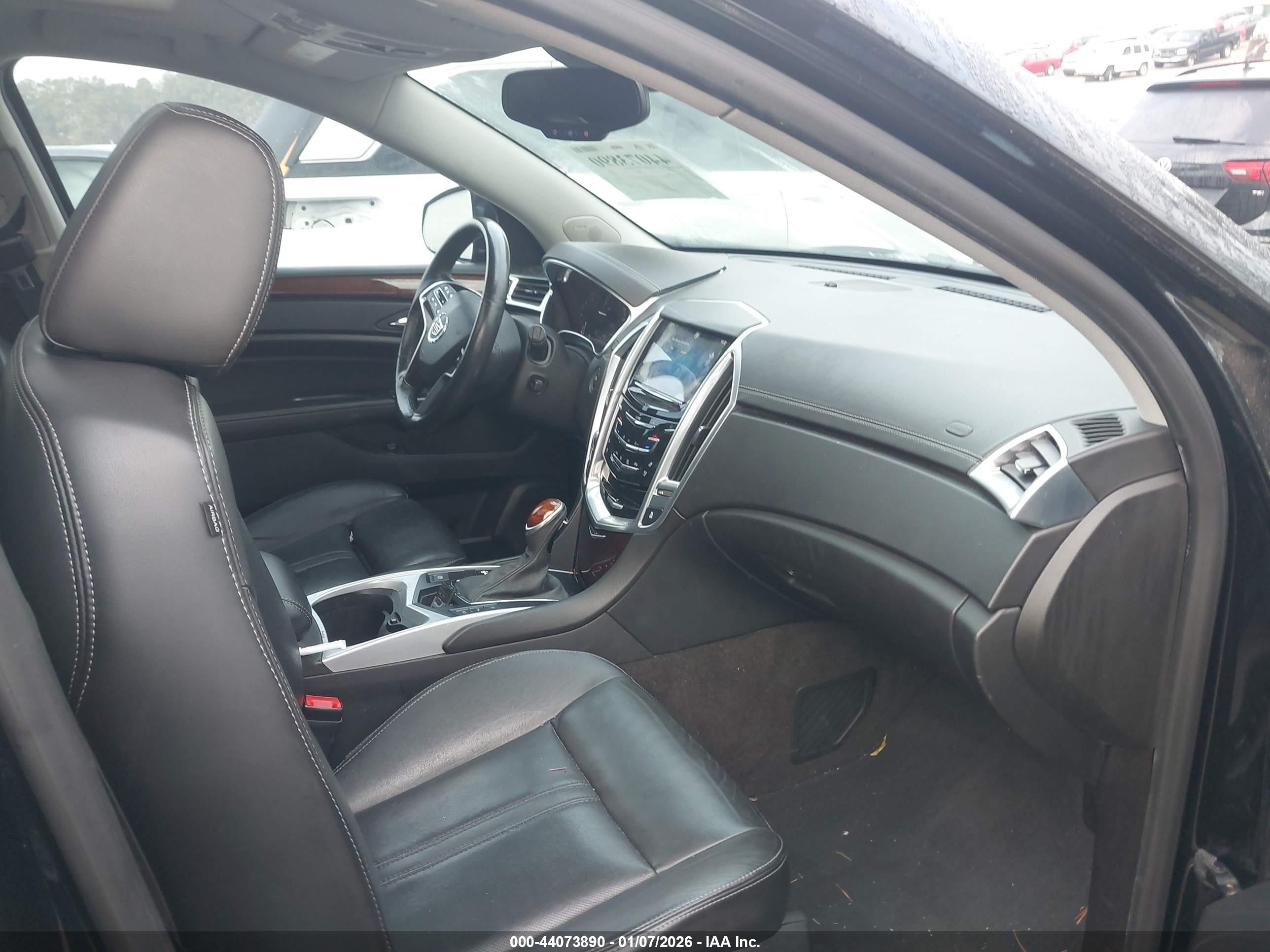 CADILLAC SRX image 5