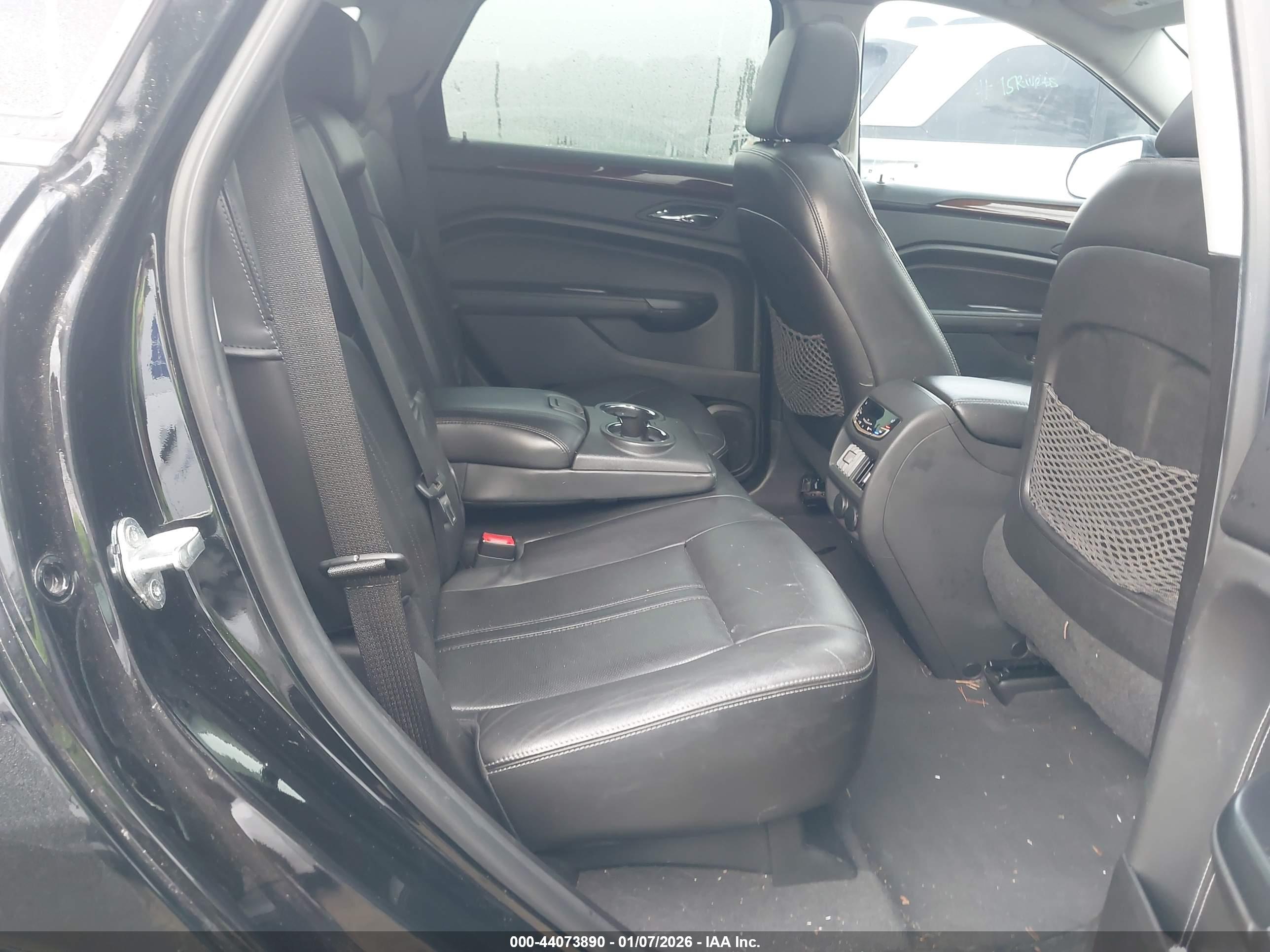 CADILLAC SRX image 8