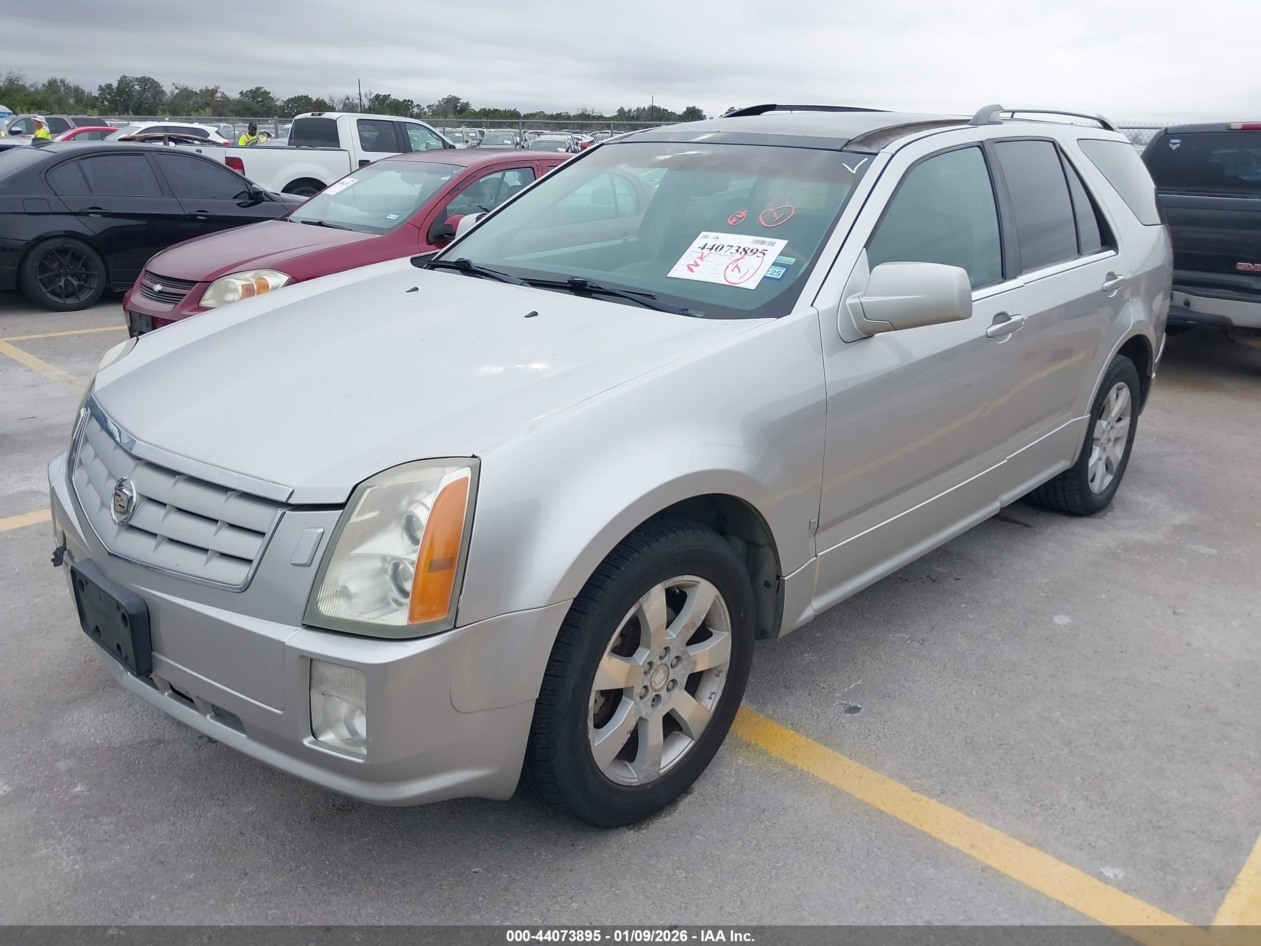 CADILLAC SRX image 2
