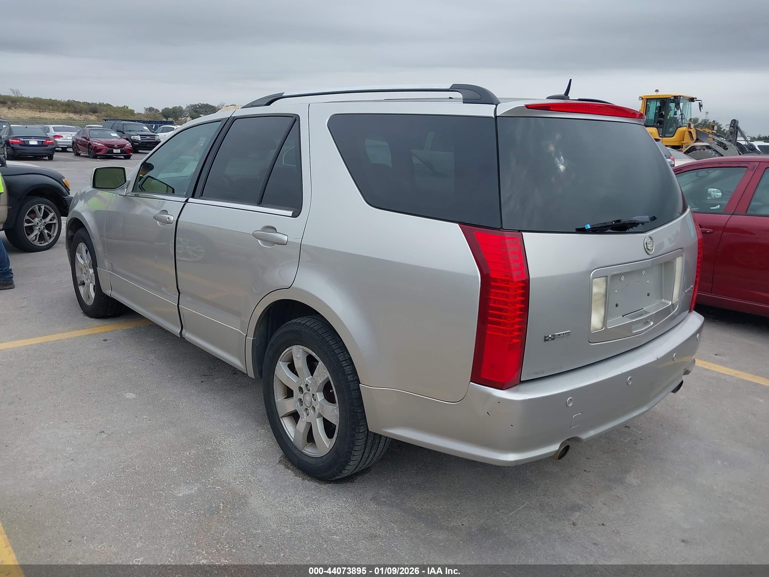 CADILLAC SRX image 3