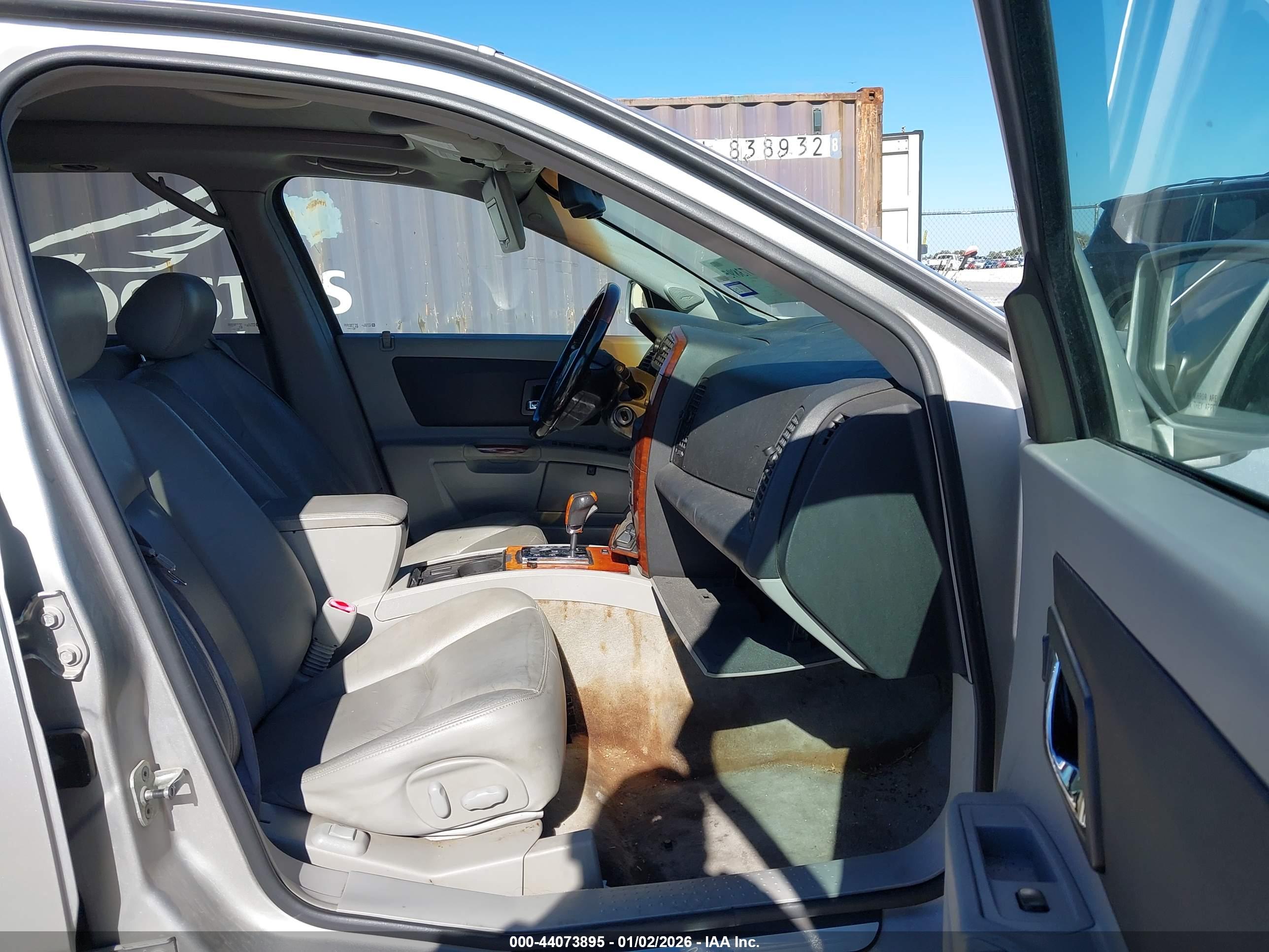 CADILLAC SRX image 5