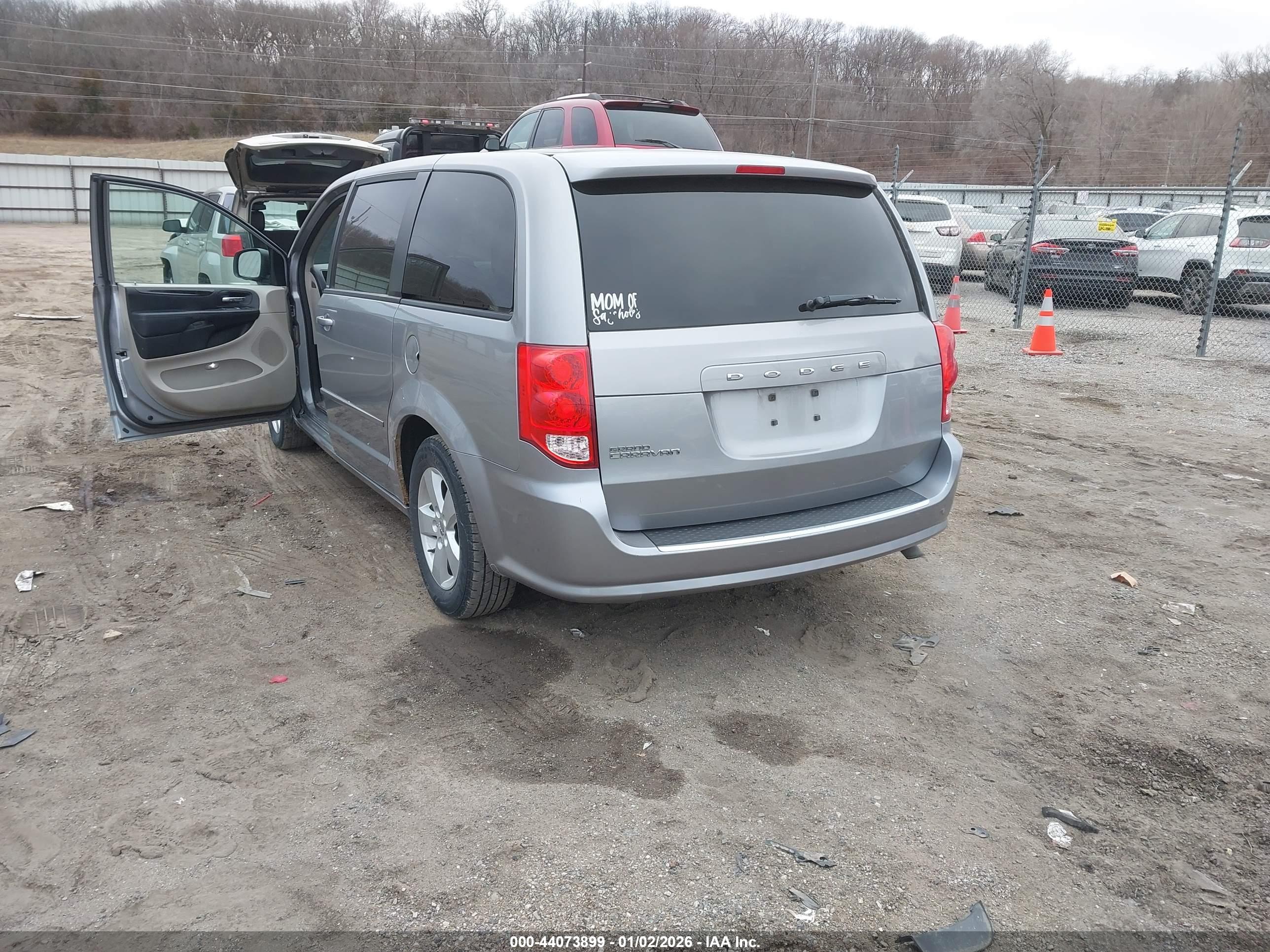 DODGE GRAND image 3
