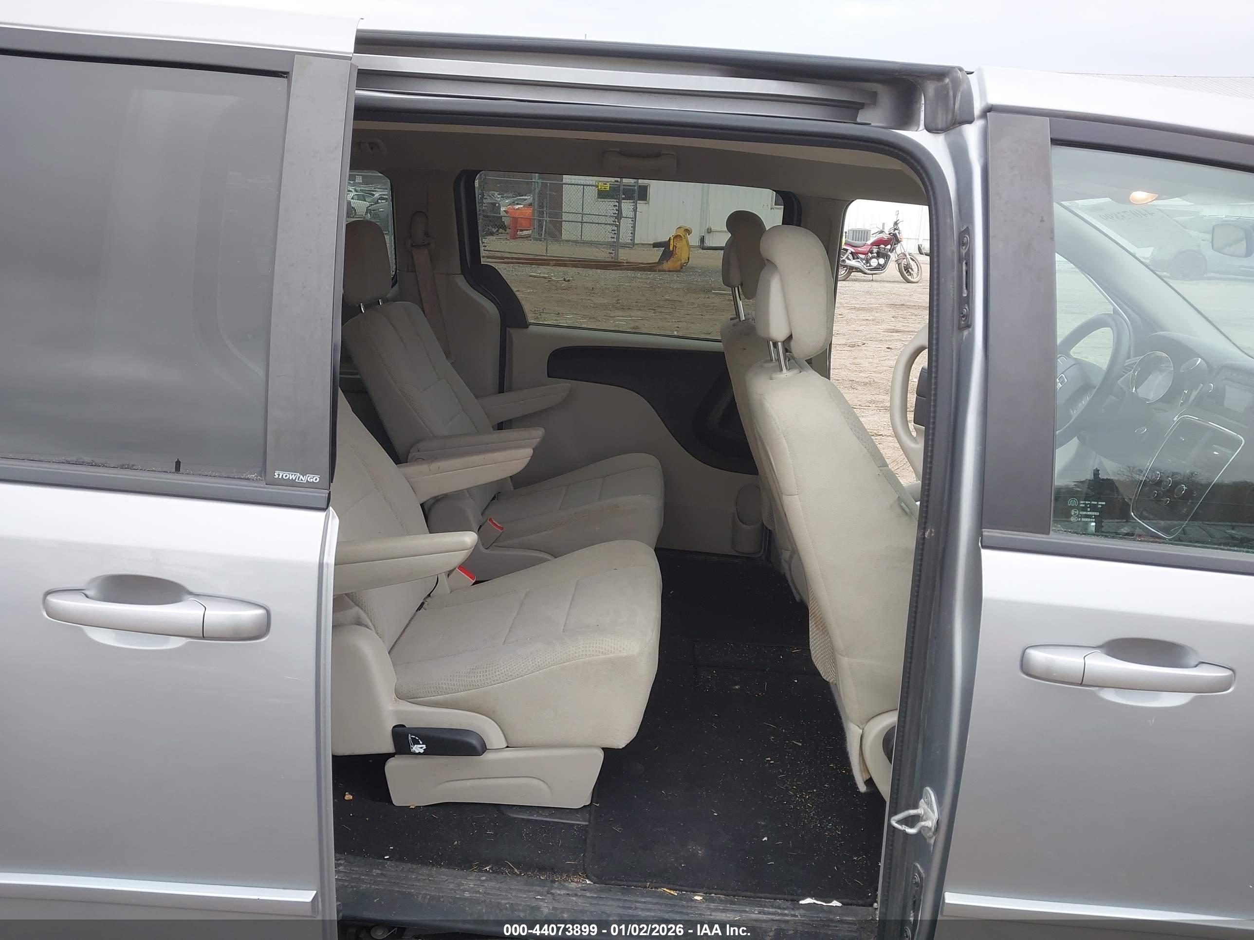 DODGE GRAND image 8