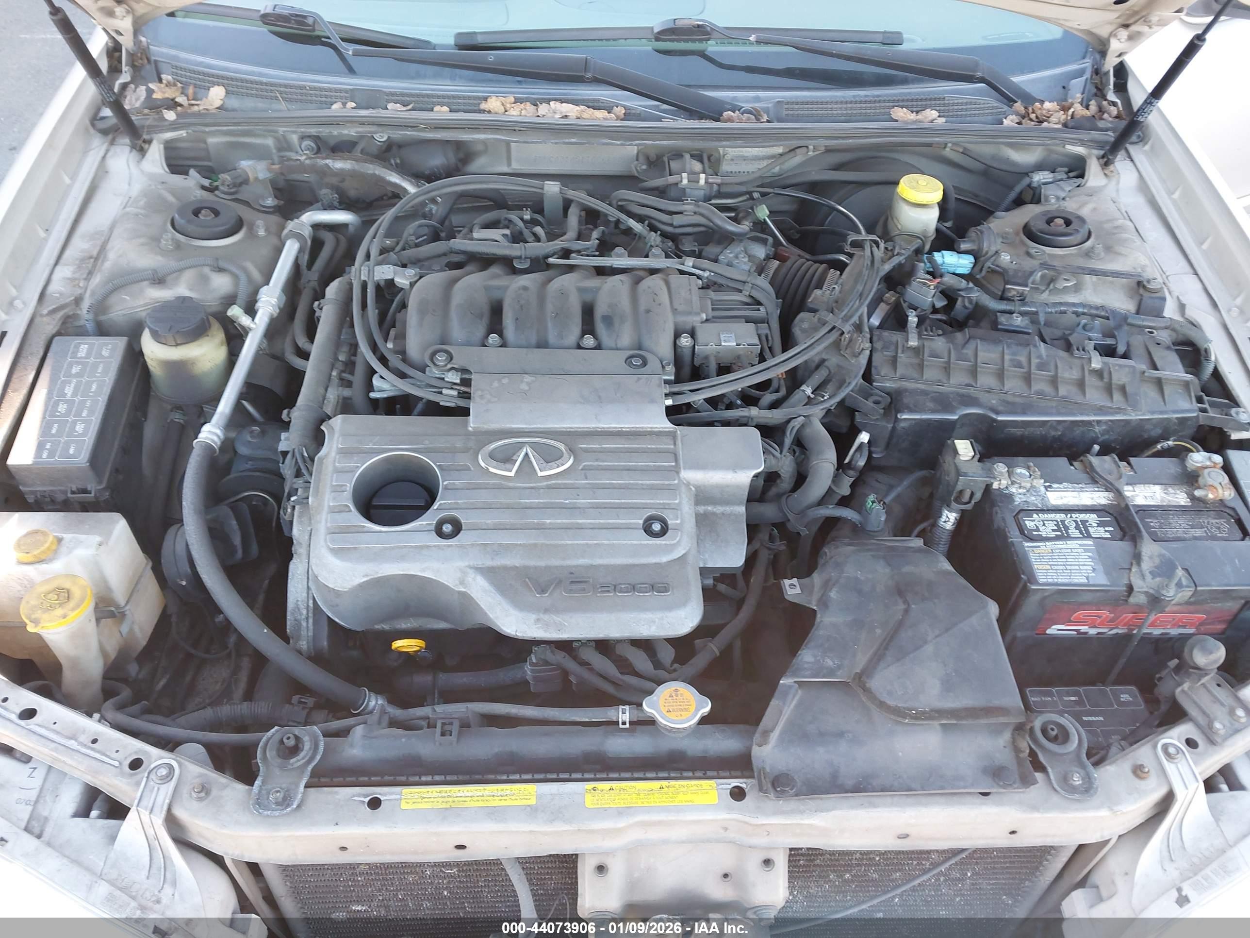 INFINITI I30 image 10