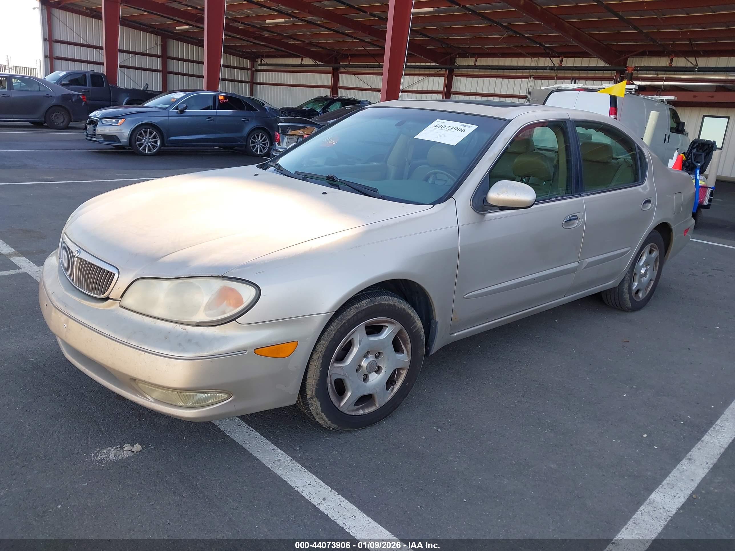 INFINITI I30 image 2