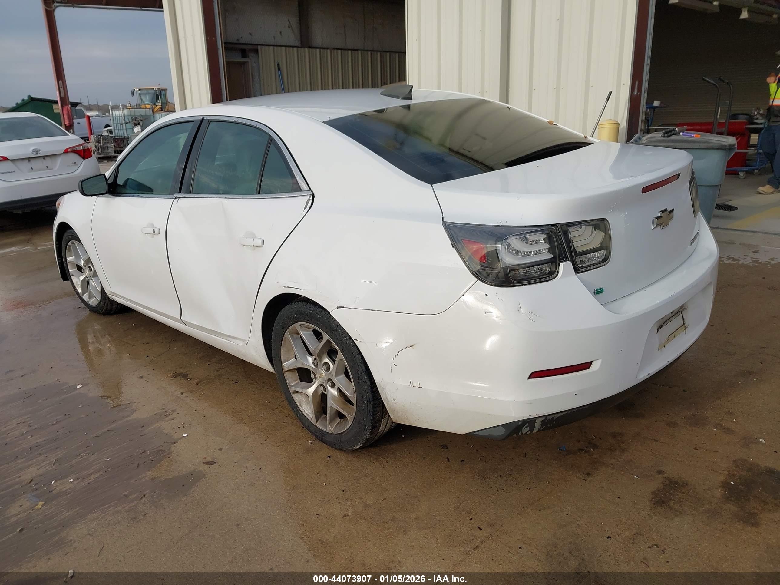 CHEVROLET MALIBU image 3