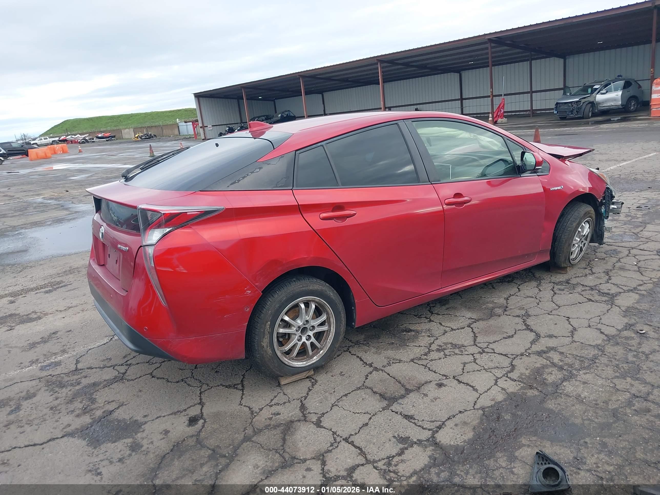 TOYOTA PRIUS image 4