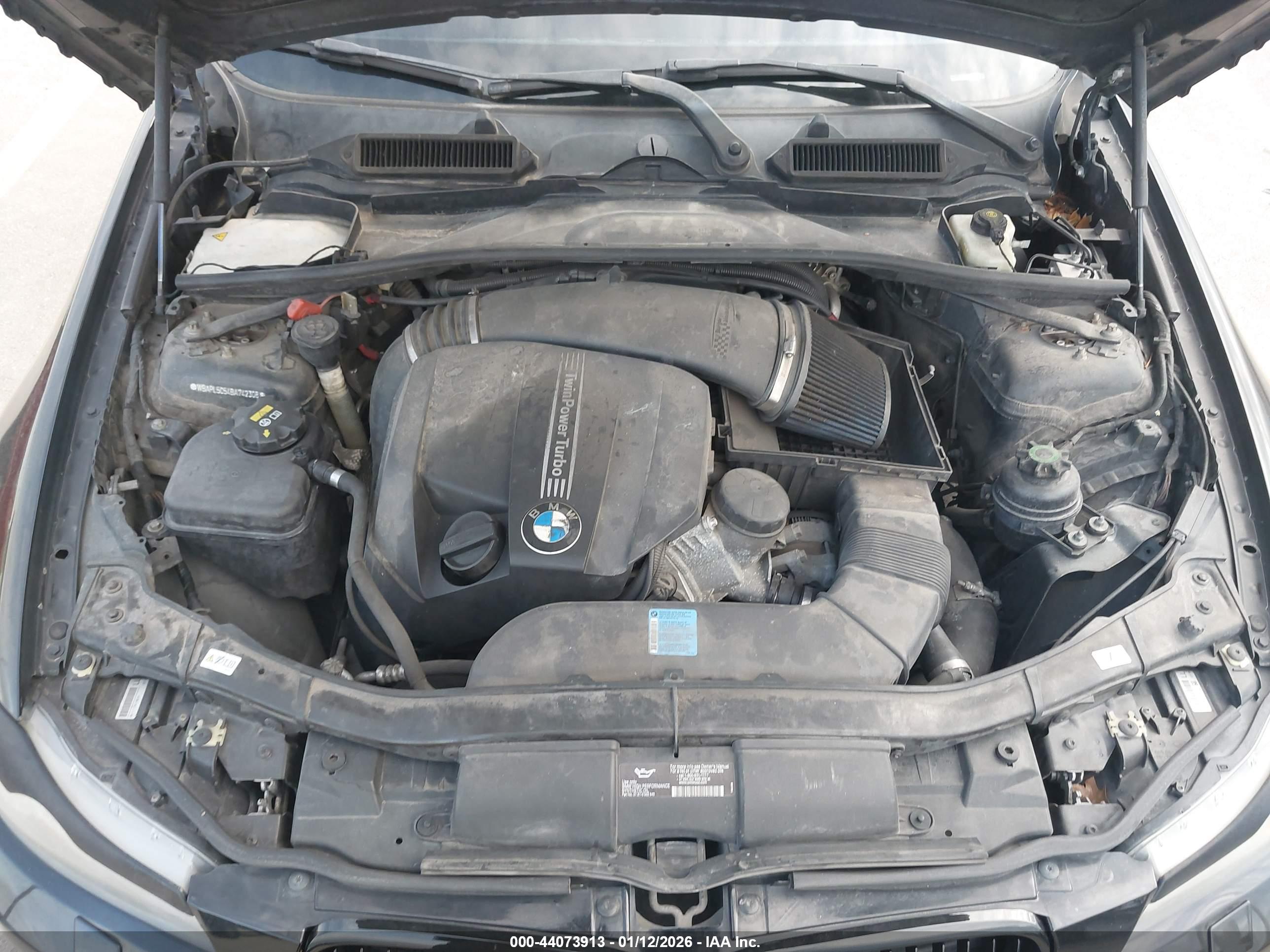 BMW 335I image 10