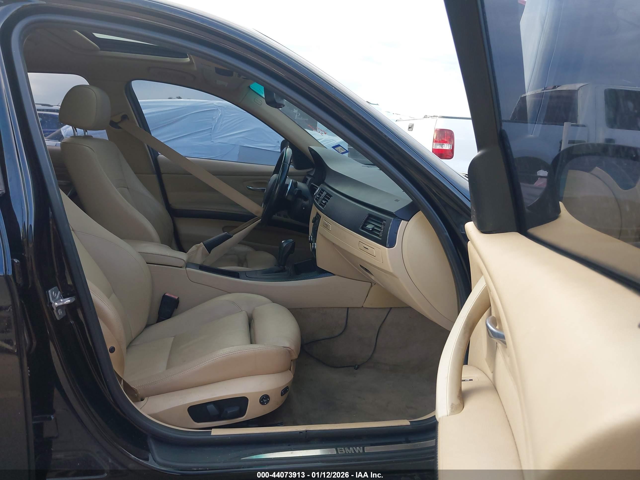 BMW 335I image 5