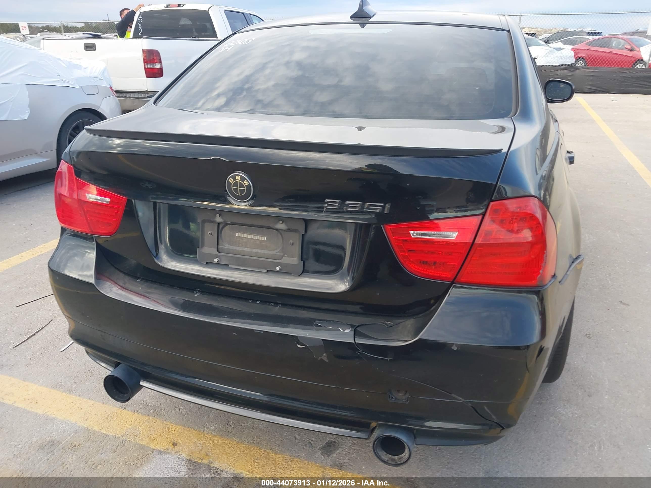 BMW 335I image 6