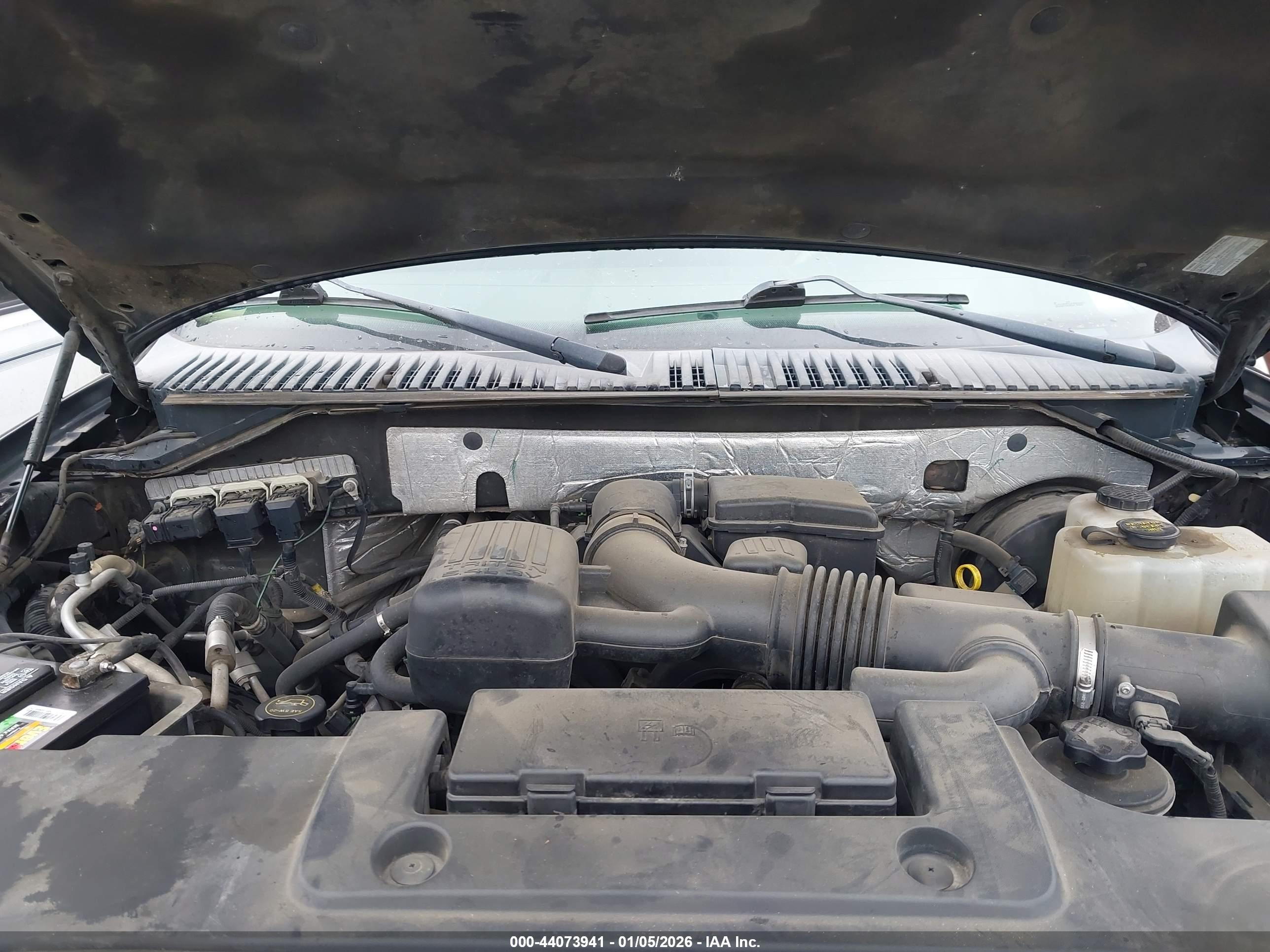 FORD EXPEDITION image 10