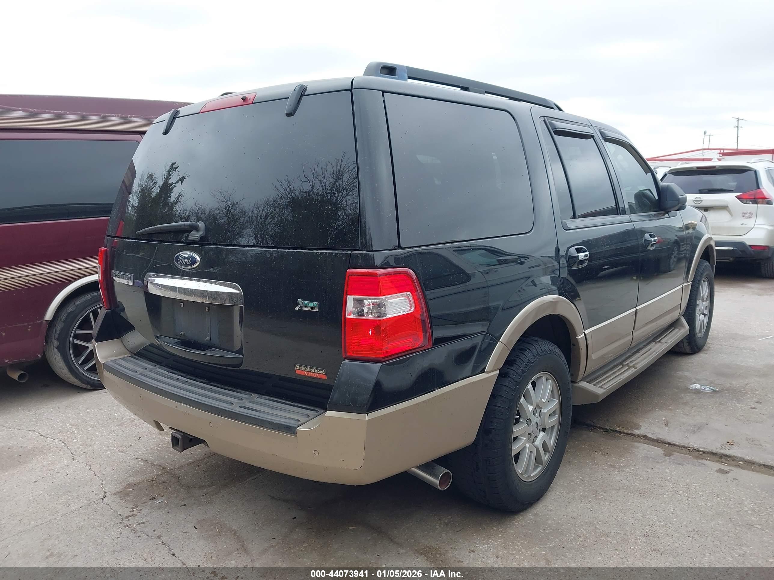 FORD EXPEDITION image 4