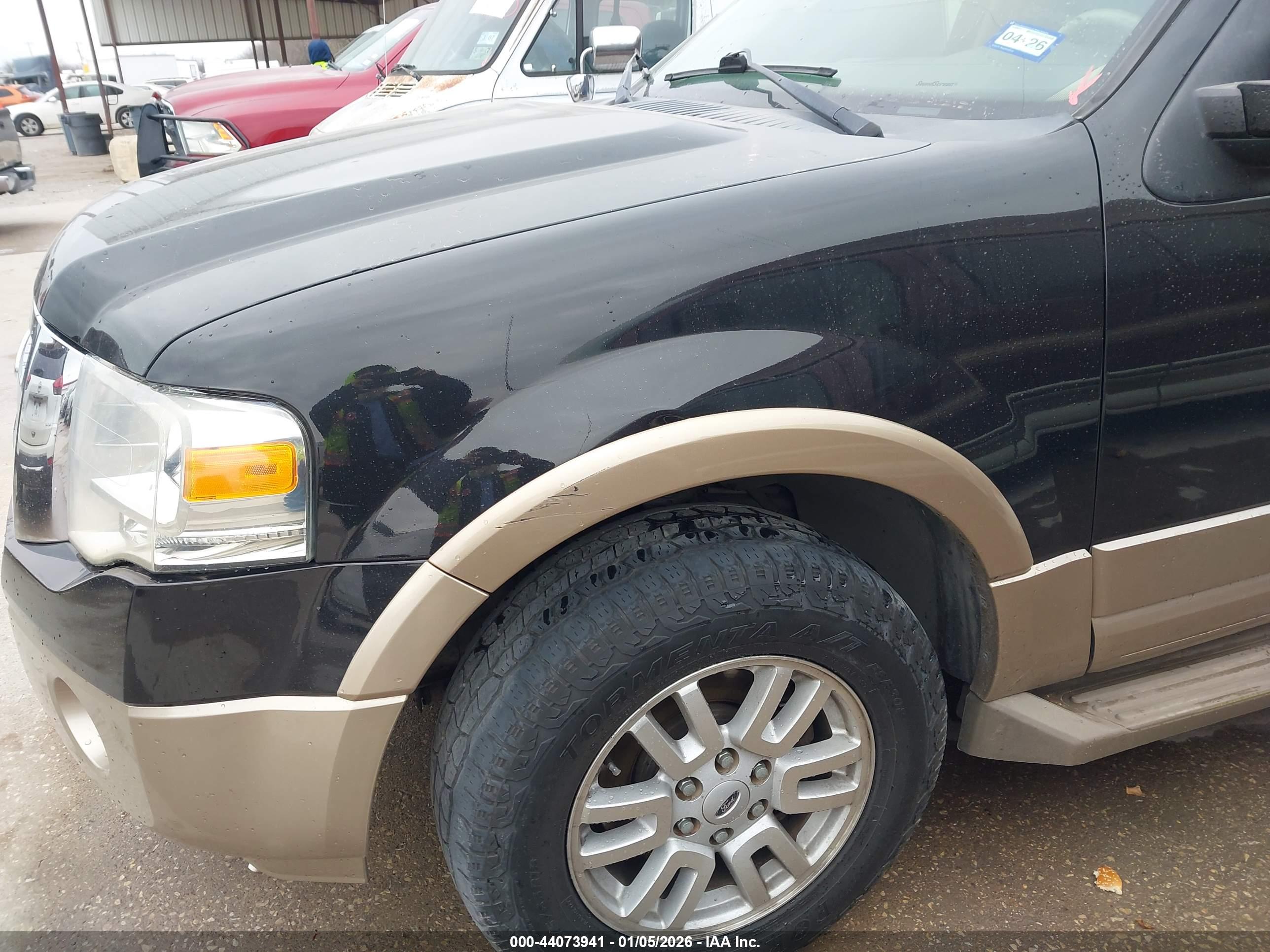FORD EXPEDITION image 6