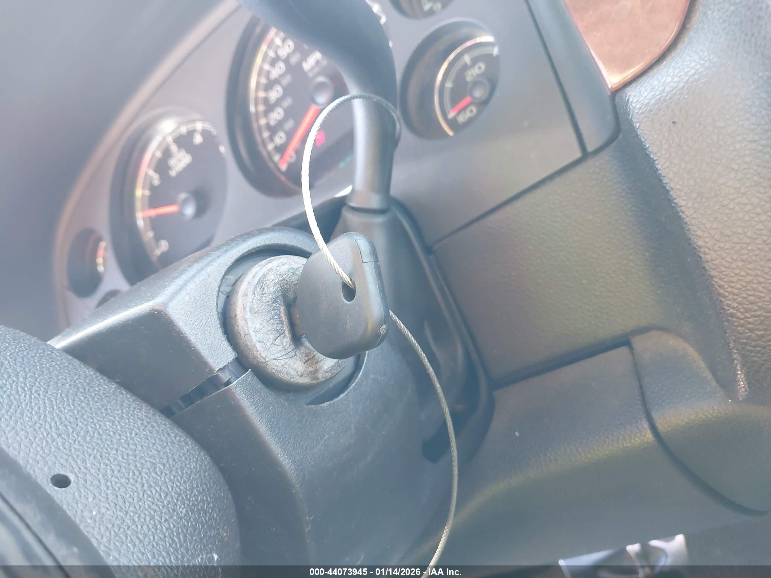 GMC YUKON image 11