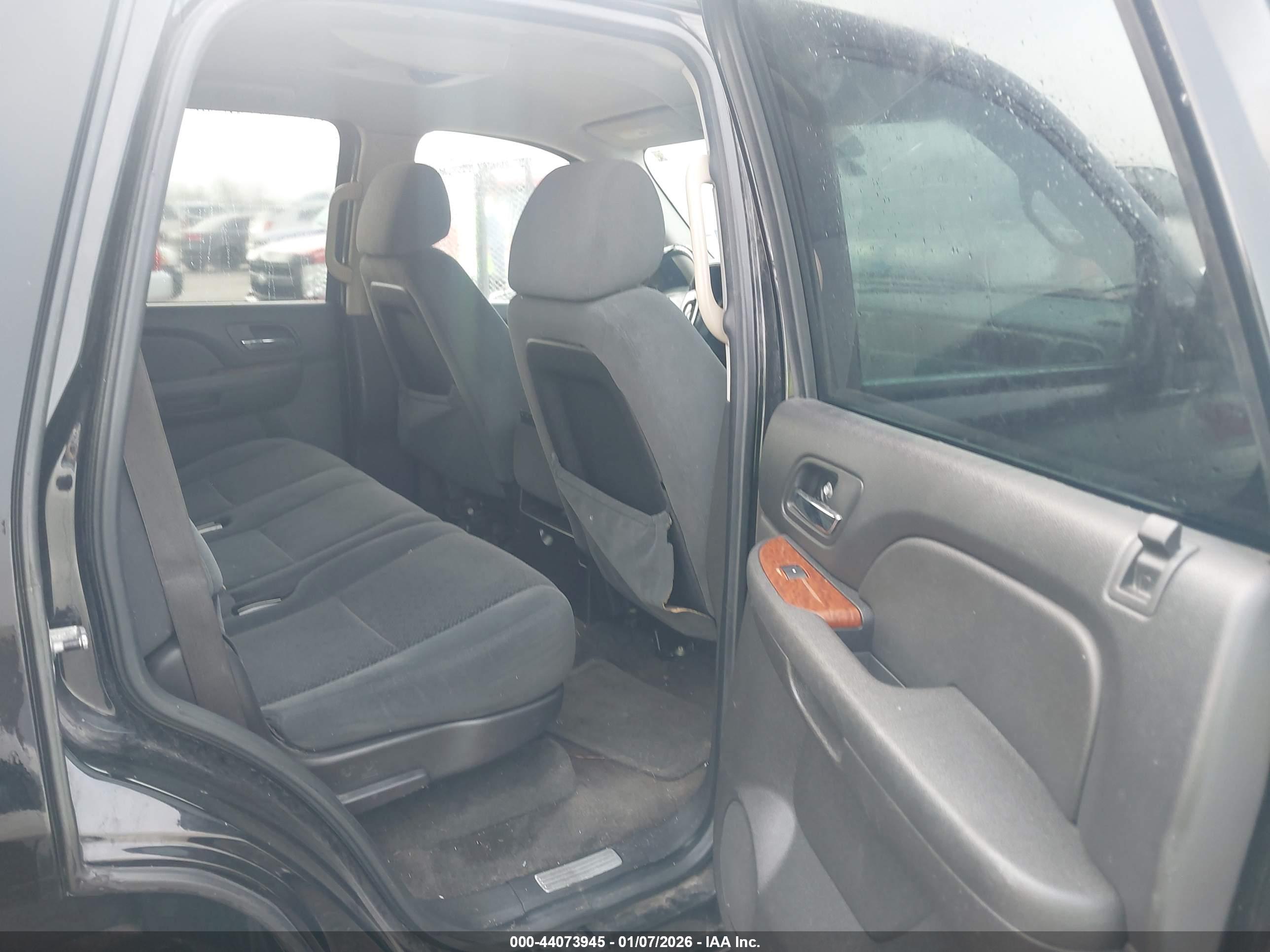 GMC YUKON image 8