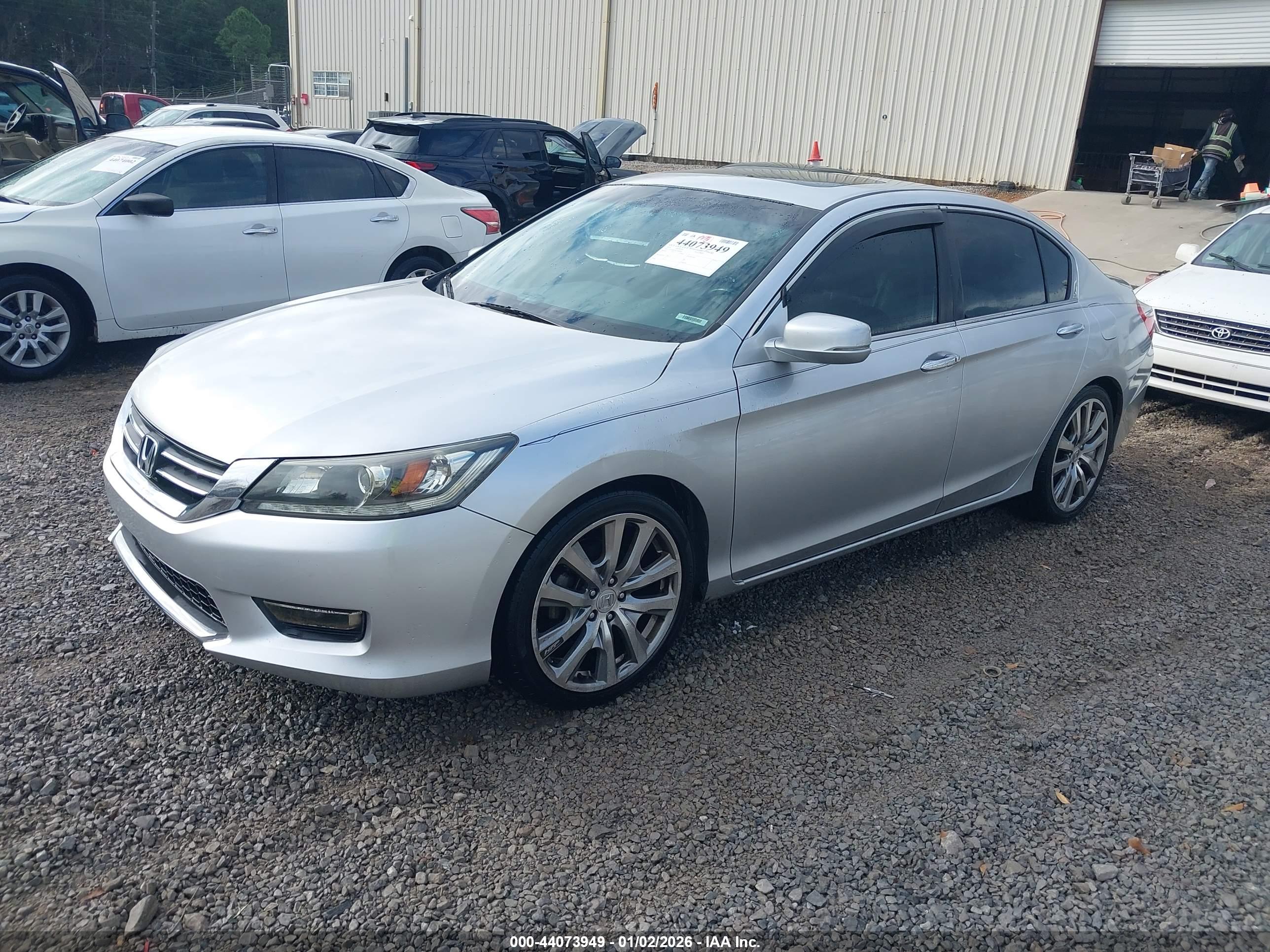 HONDA ACCORD image 2