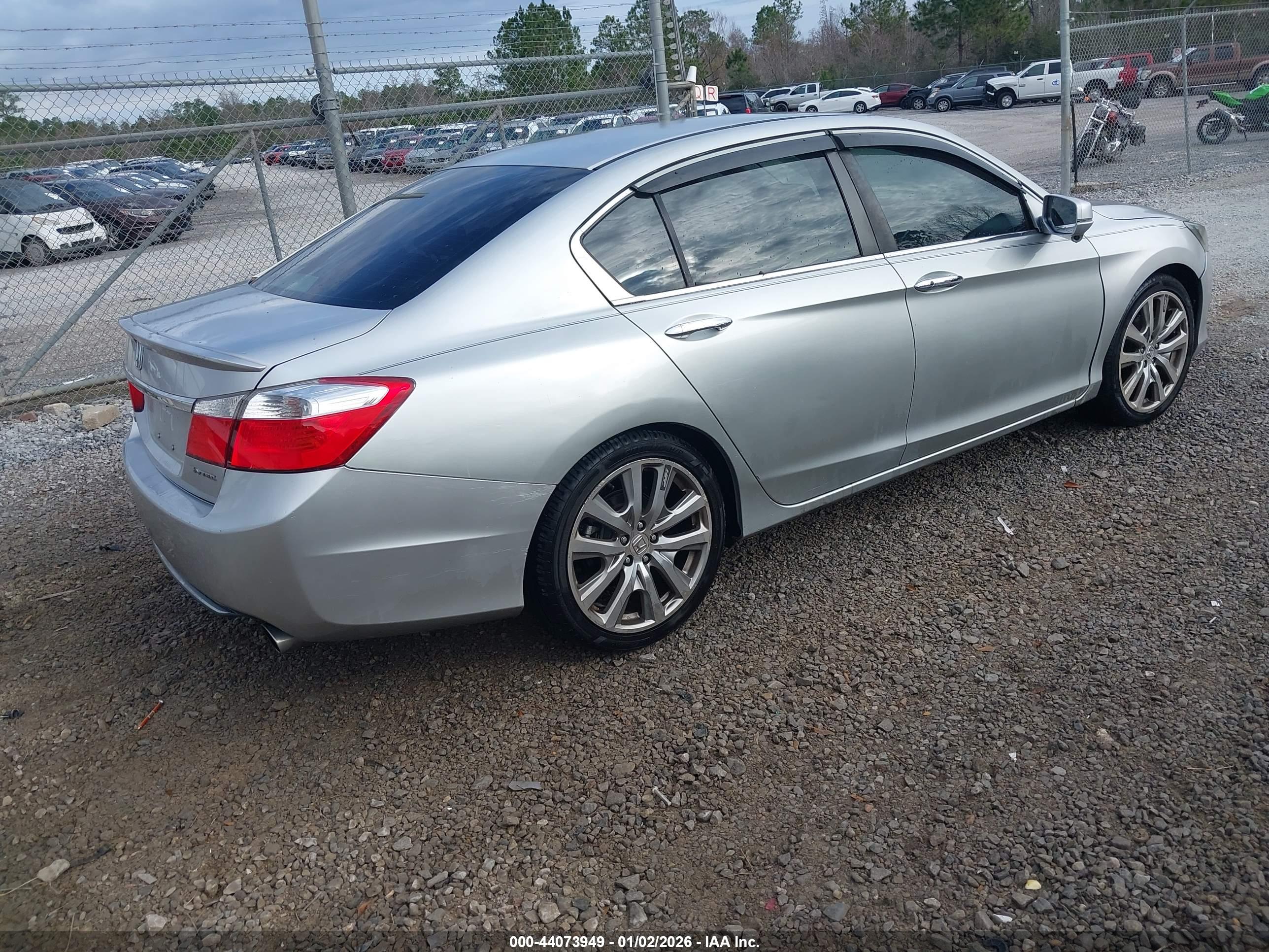 HONDA ACCORD image 4