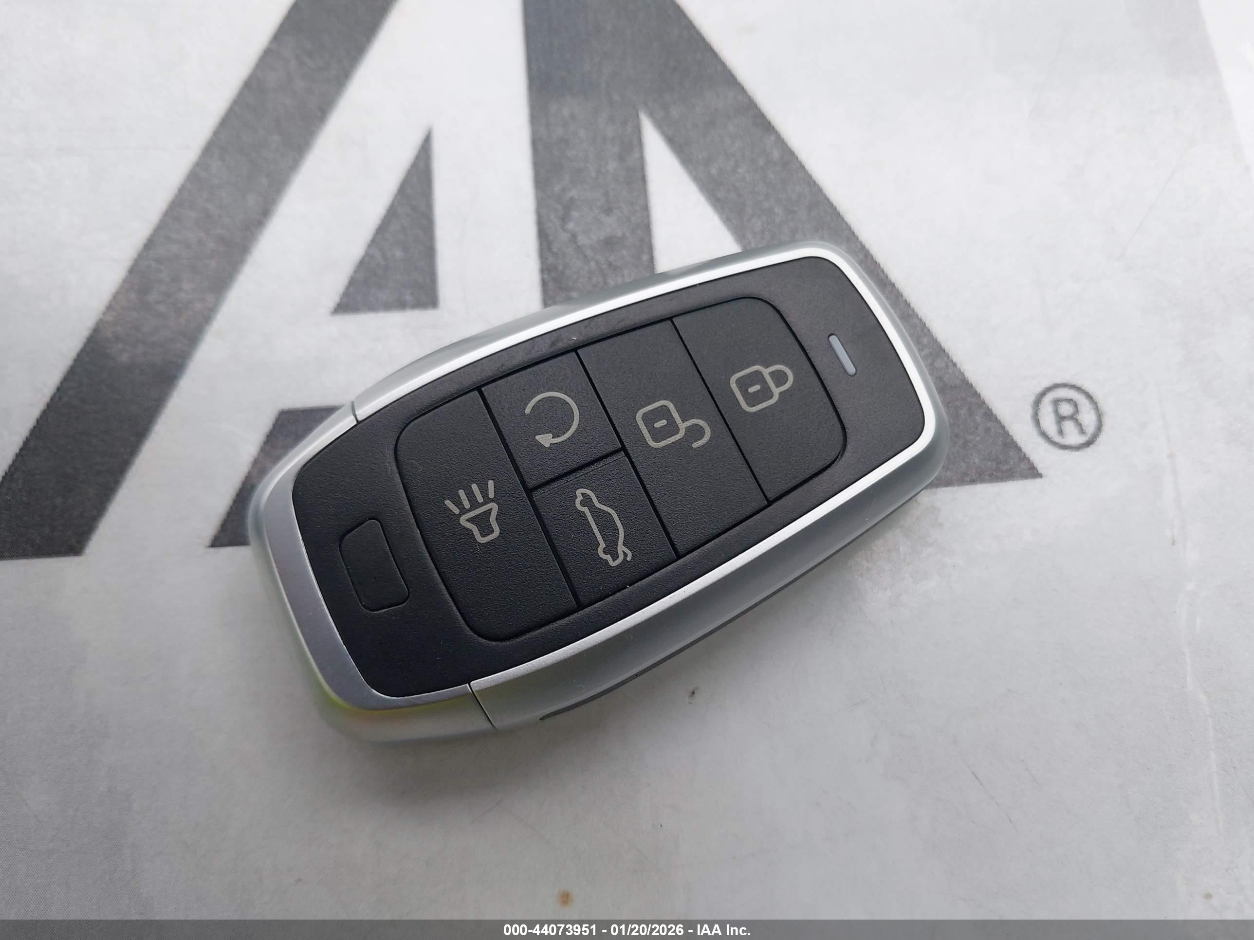 HYUNDAI ELANTRA image 11