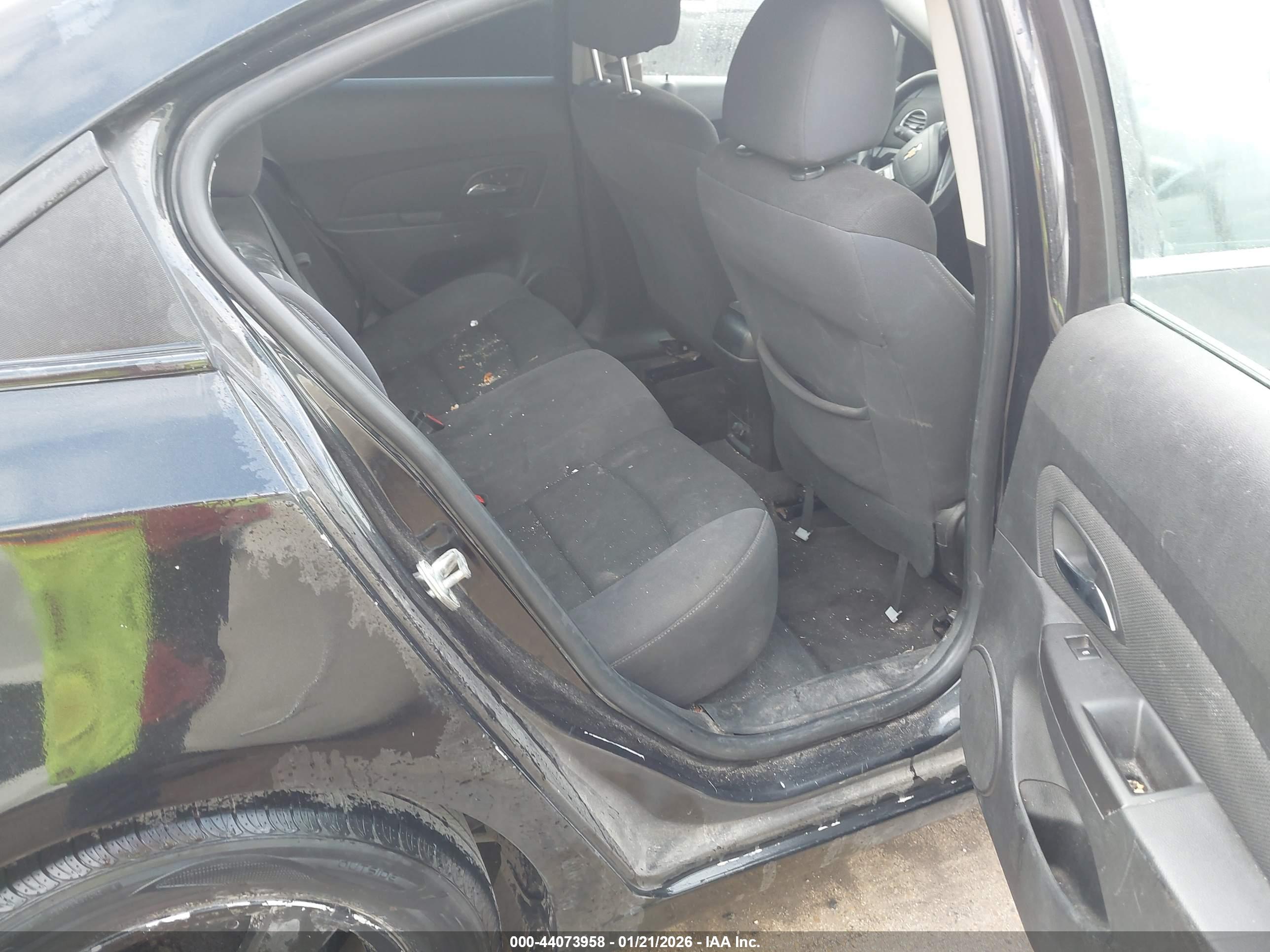 CHEVROLET CRUZE image 8