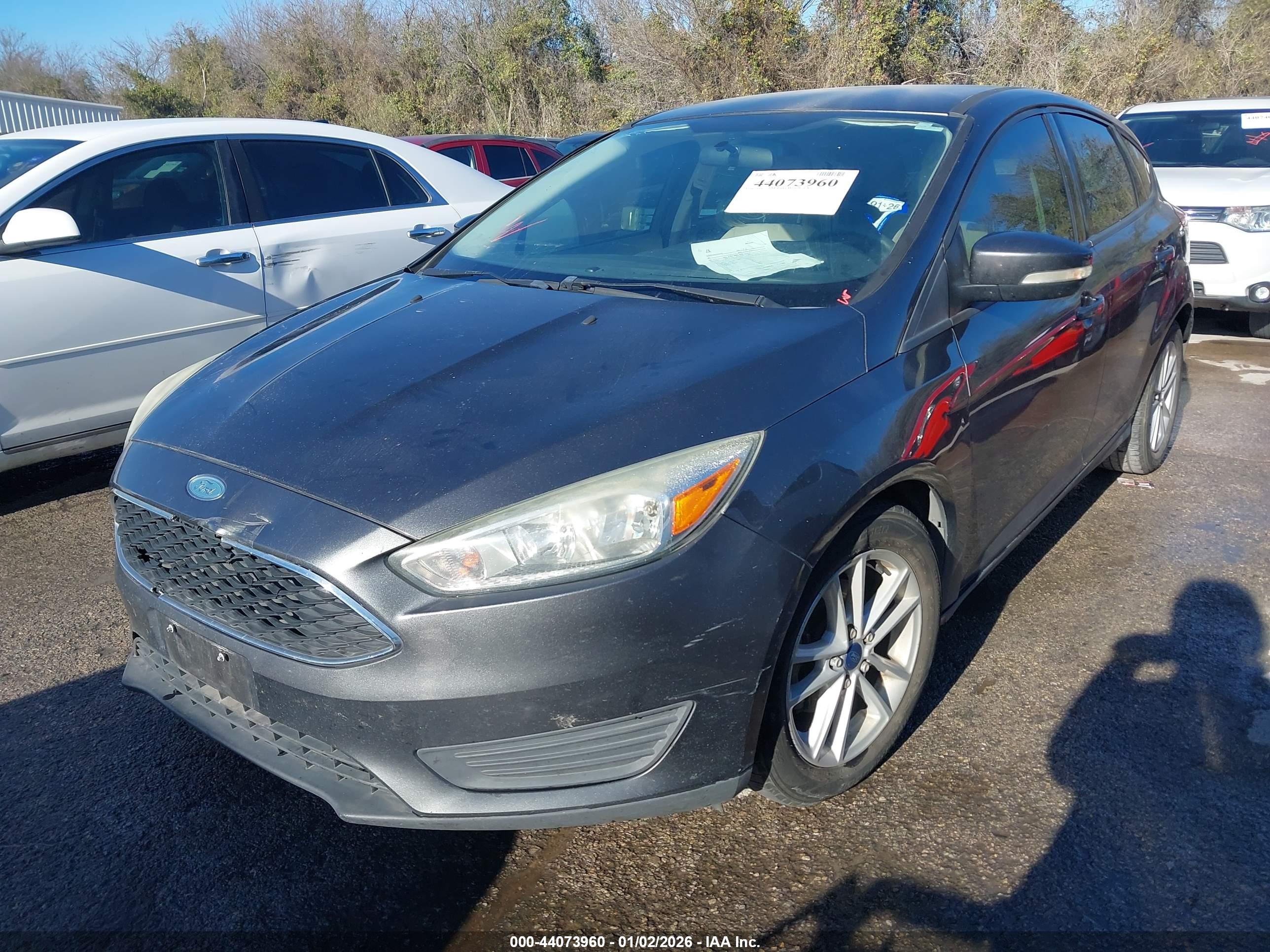 FORD FOCUS image 2