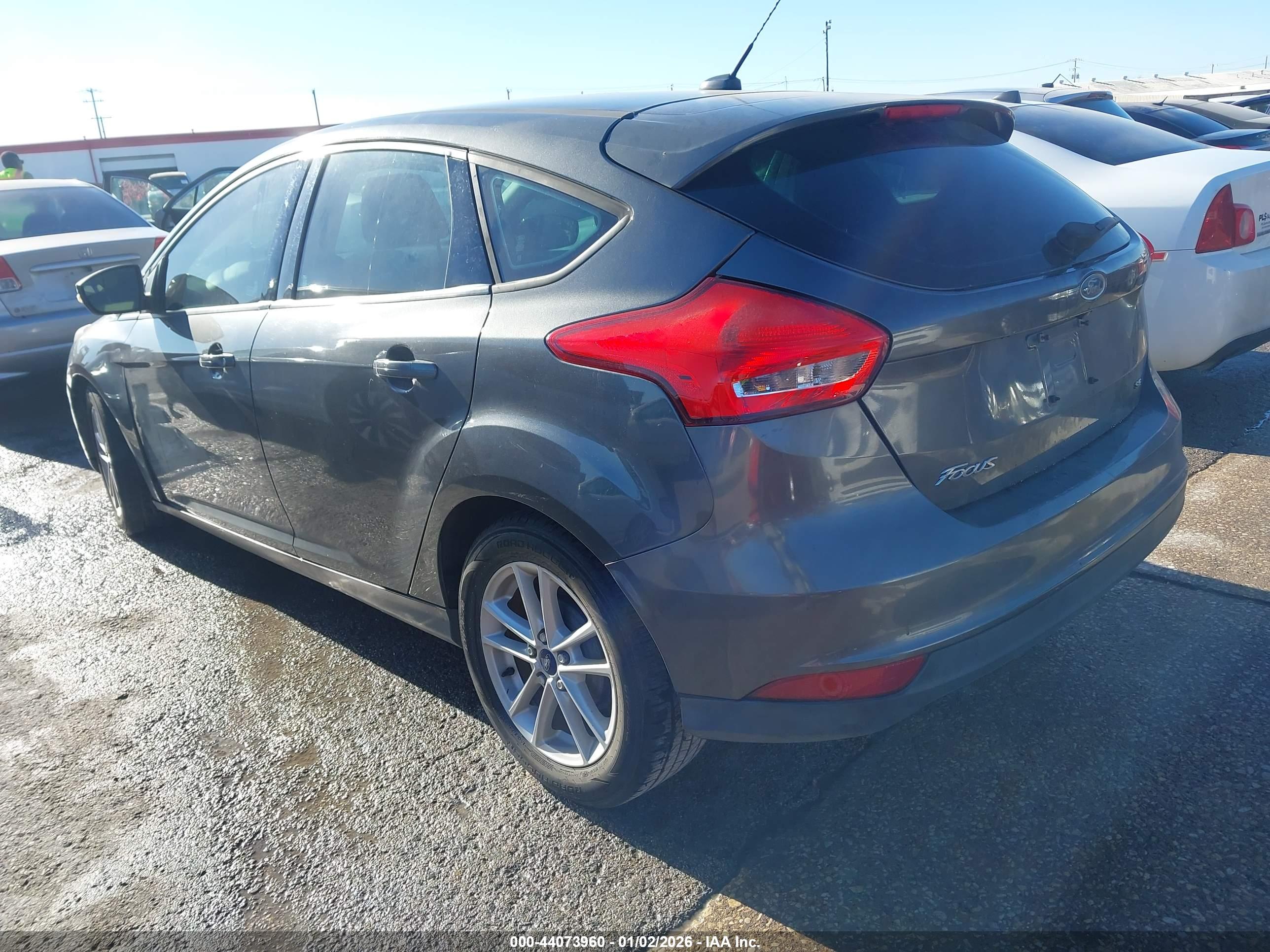 FORD FOCUS image 3