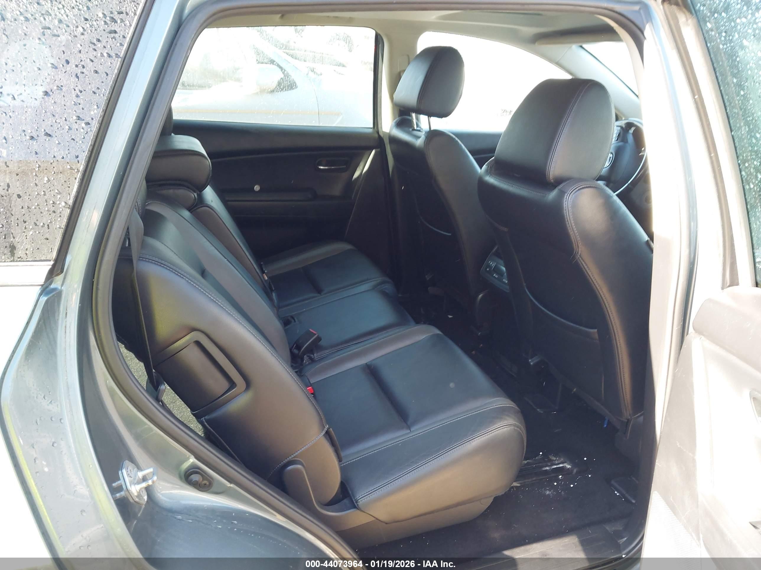 MAZDA CX-9 image 8