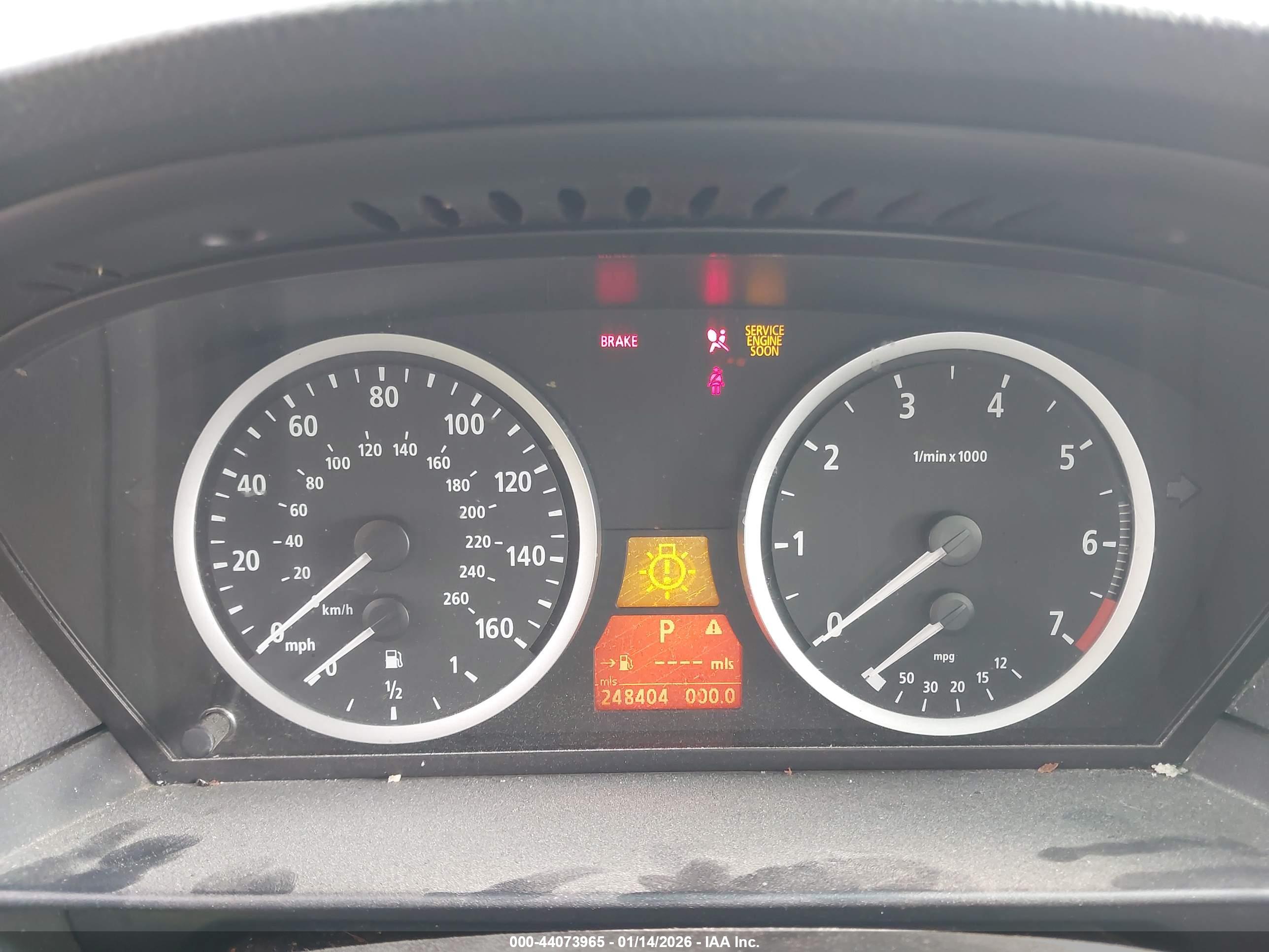 BMW 530I image 7