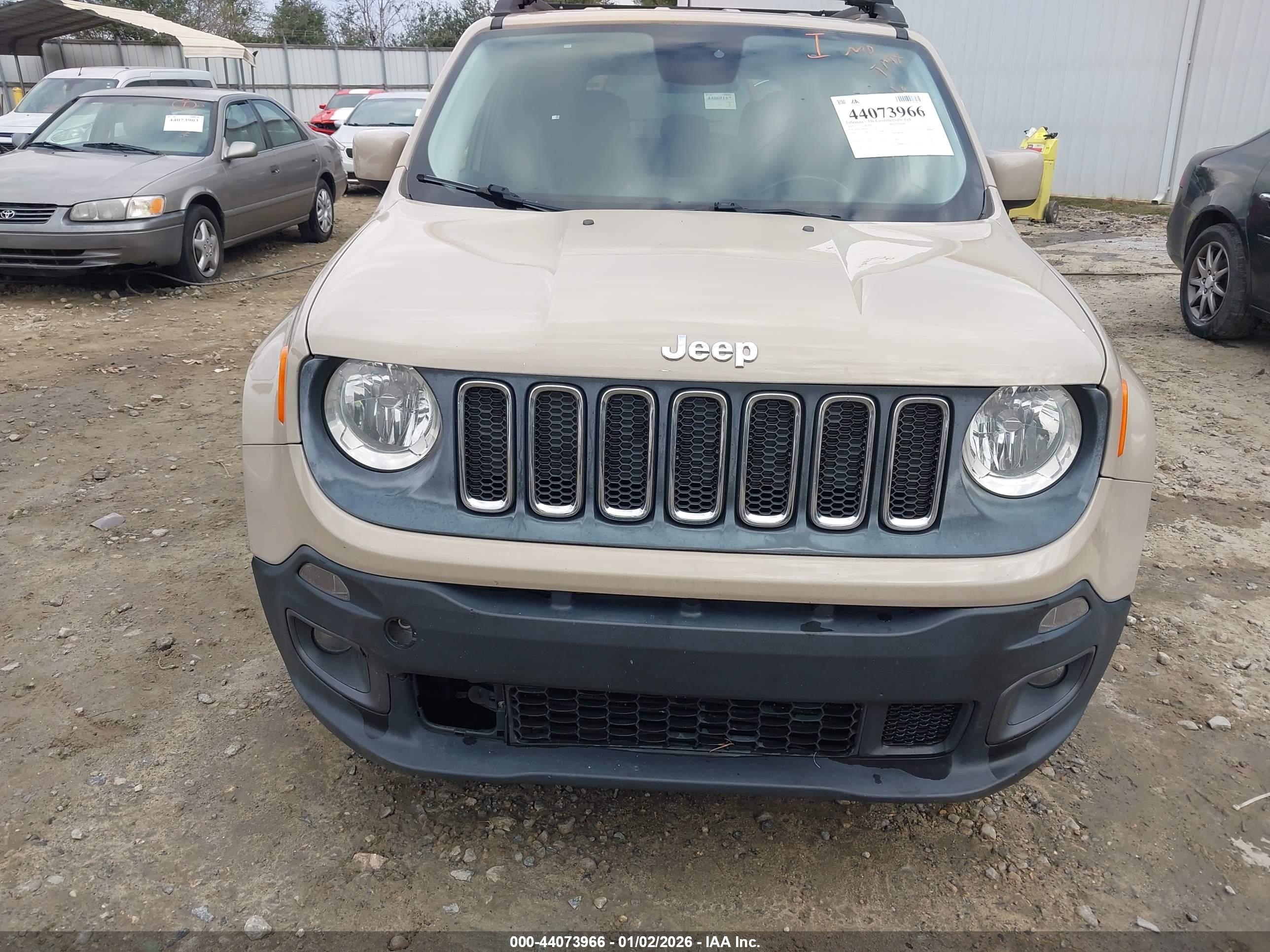 JEEP RENEGADE image 6