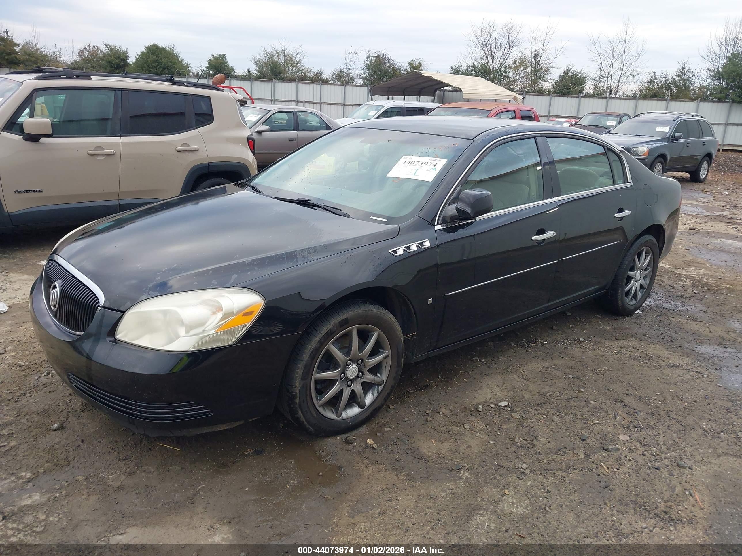 BUICK LUCERNE image 2