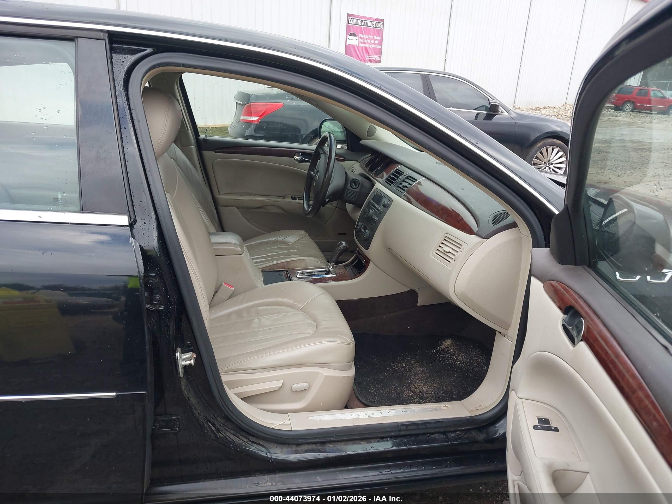 BUICK LUCERNE image 5