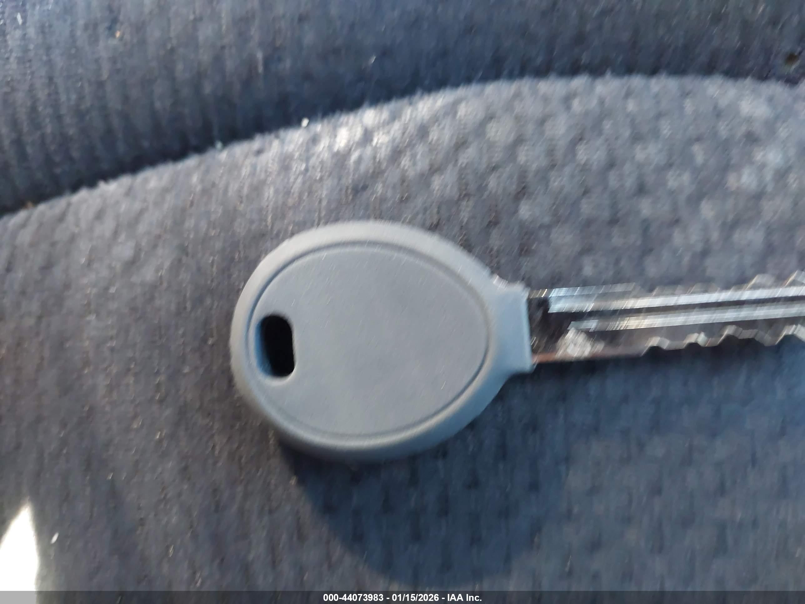CHRYSLER 200 image 11