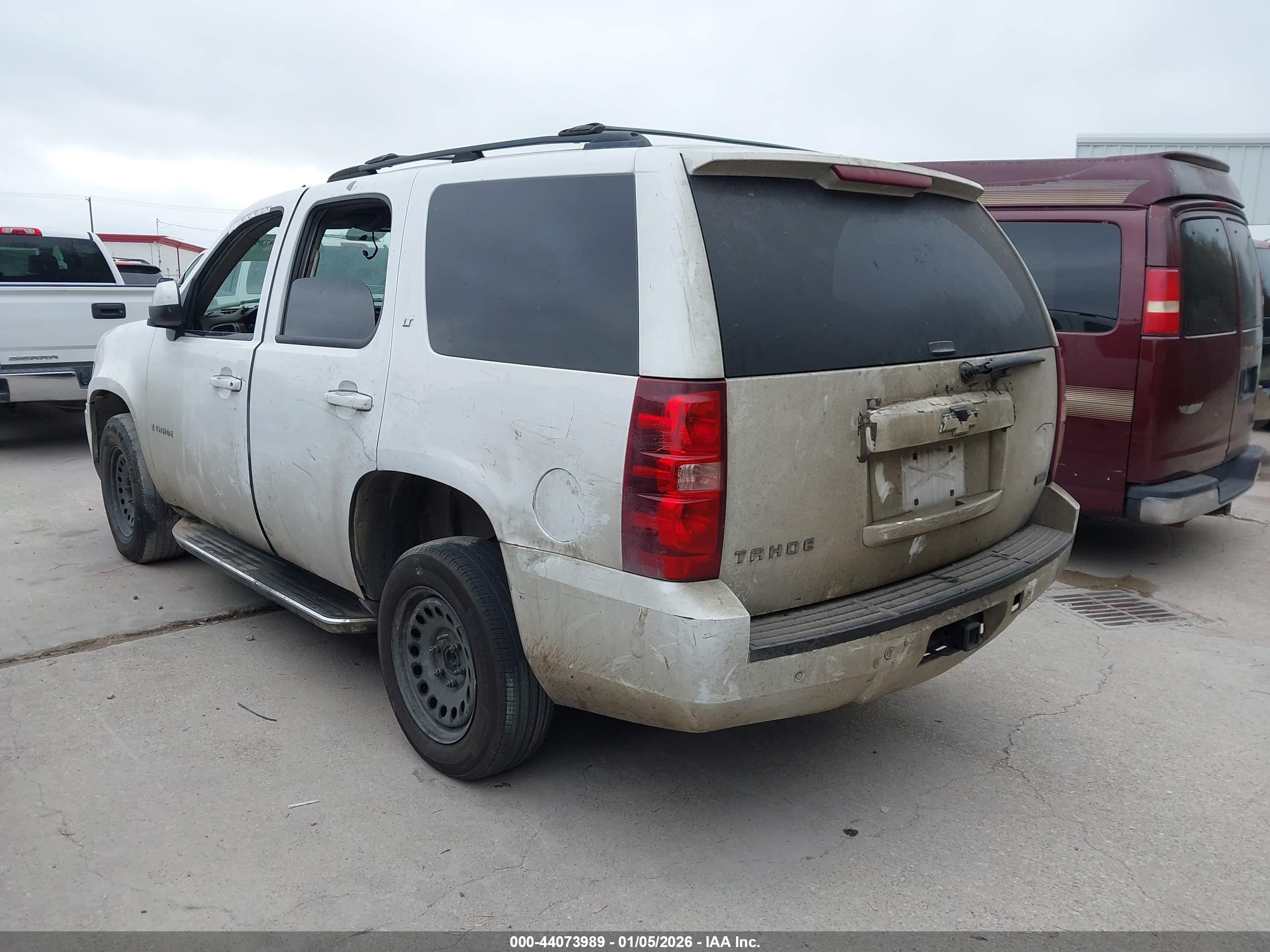CHEVROLET TAHOE image 3