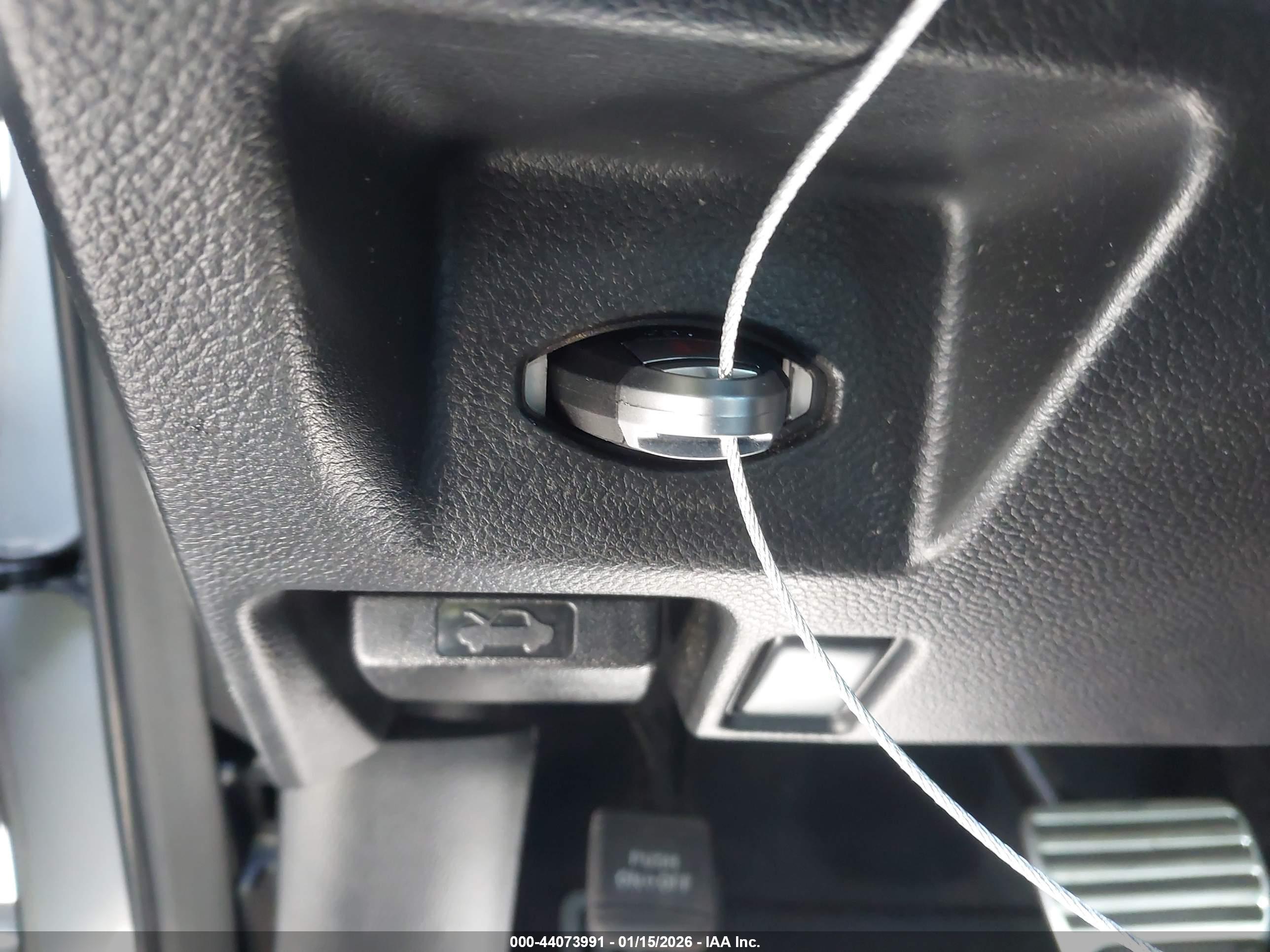 INFINITI G37 image 11