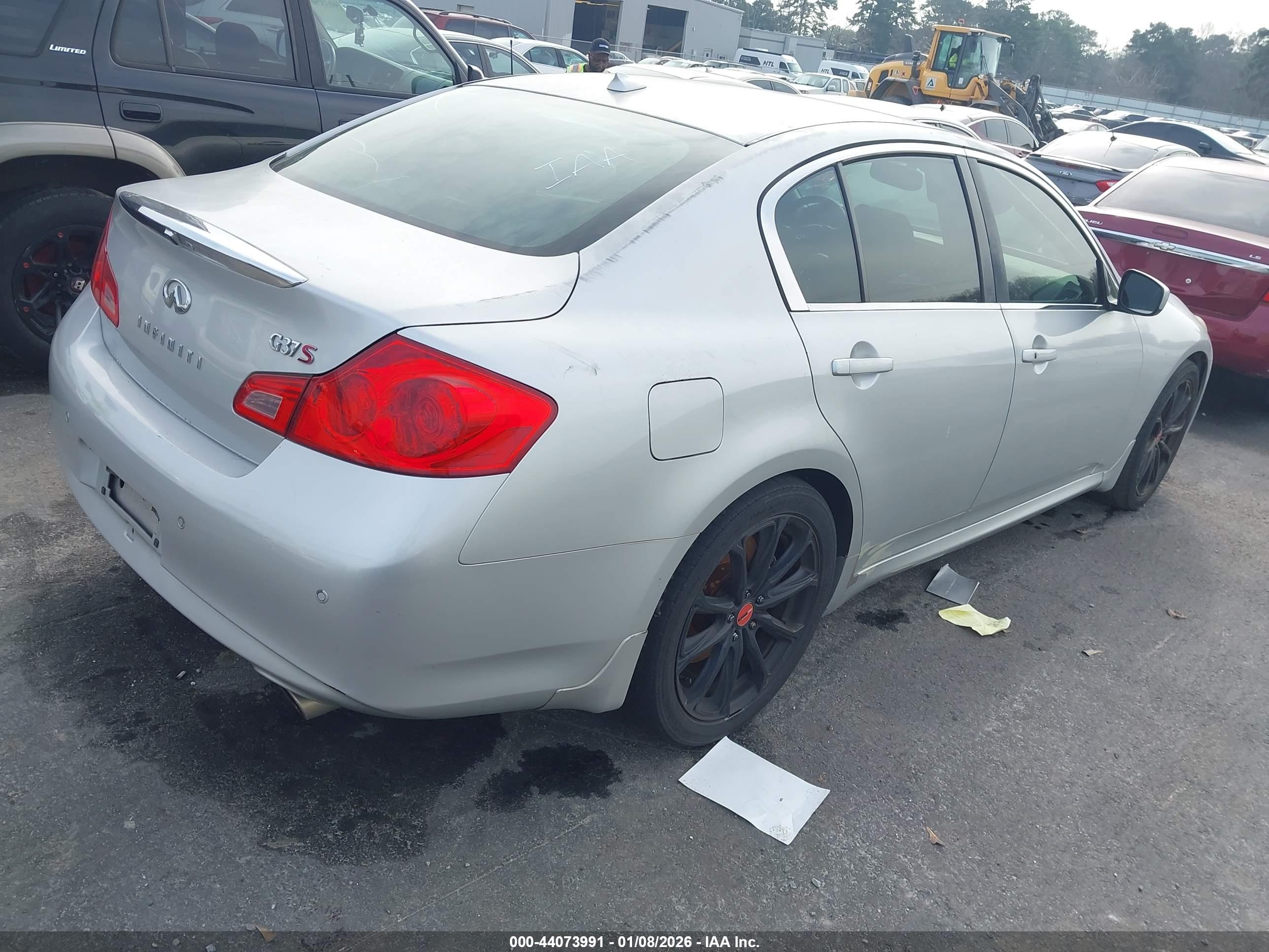INFINITI G37 image 4