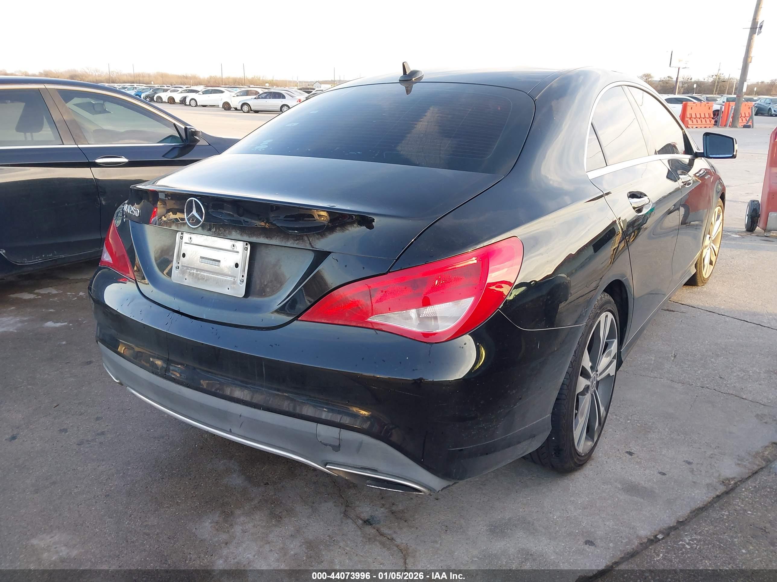 MERCEDES-BENZ CLA image 4