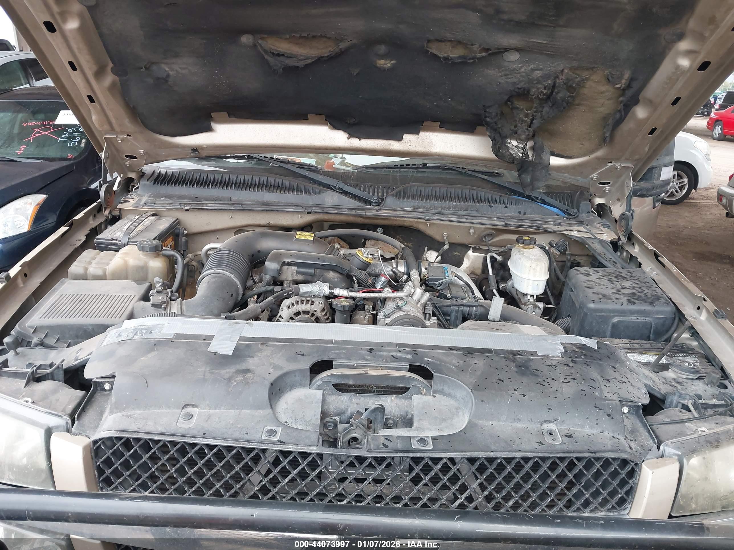 CHEVROLET SILVERADO image 10