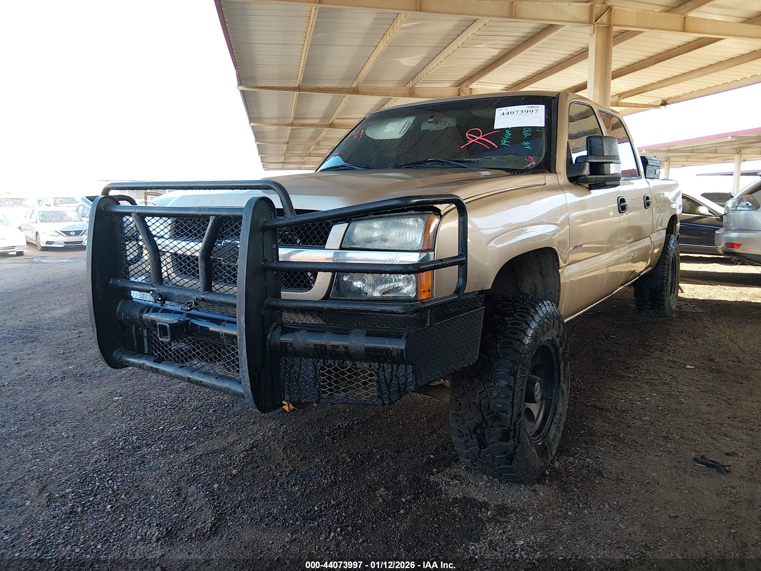CHEVROLET SILVERADO image 2