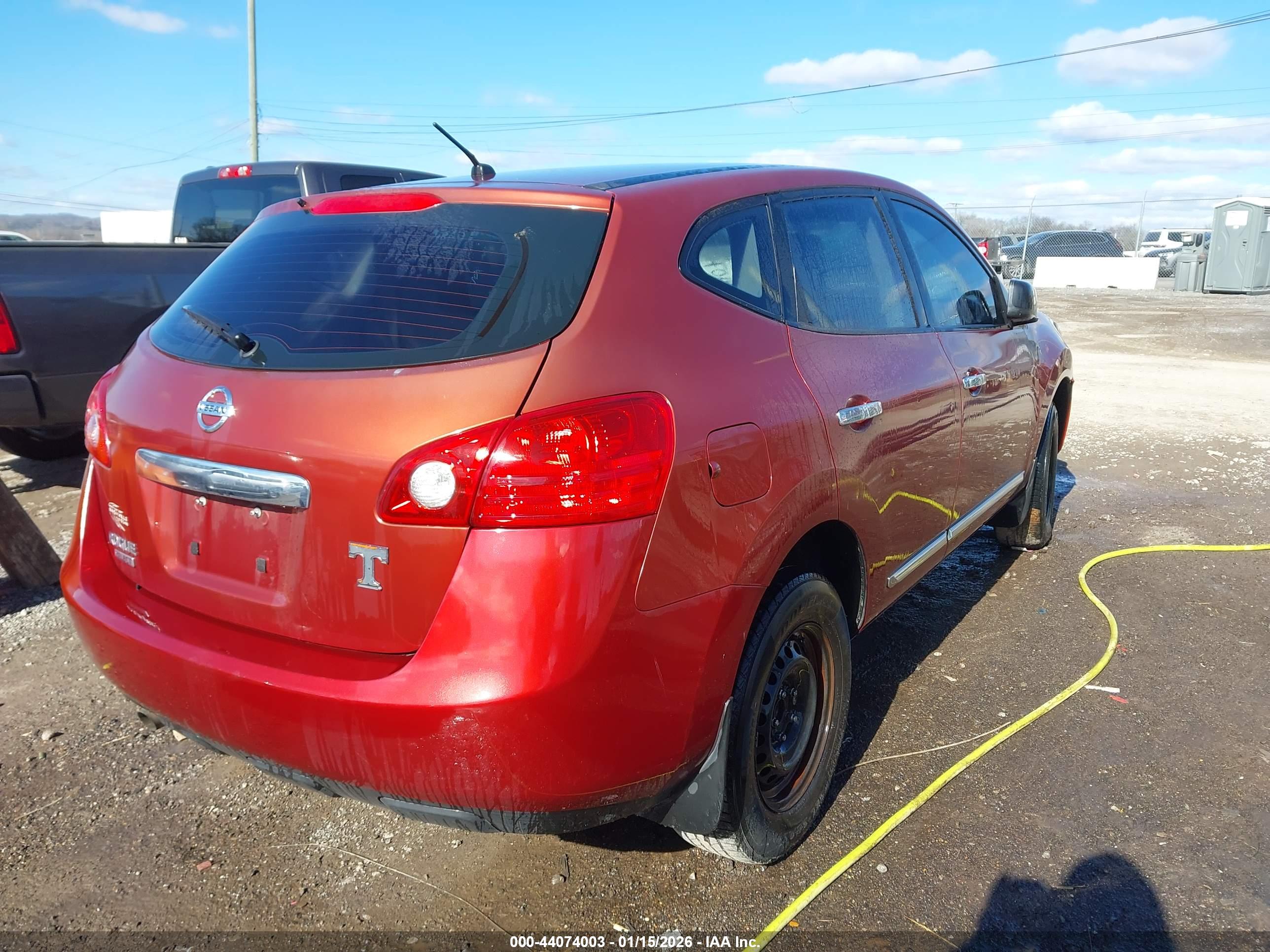 NISSAN ROGUE image 4