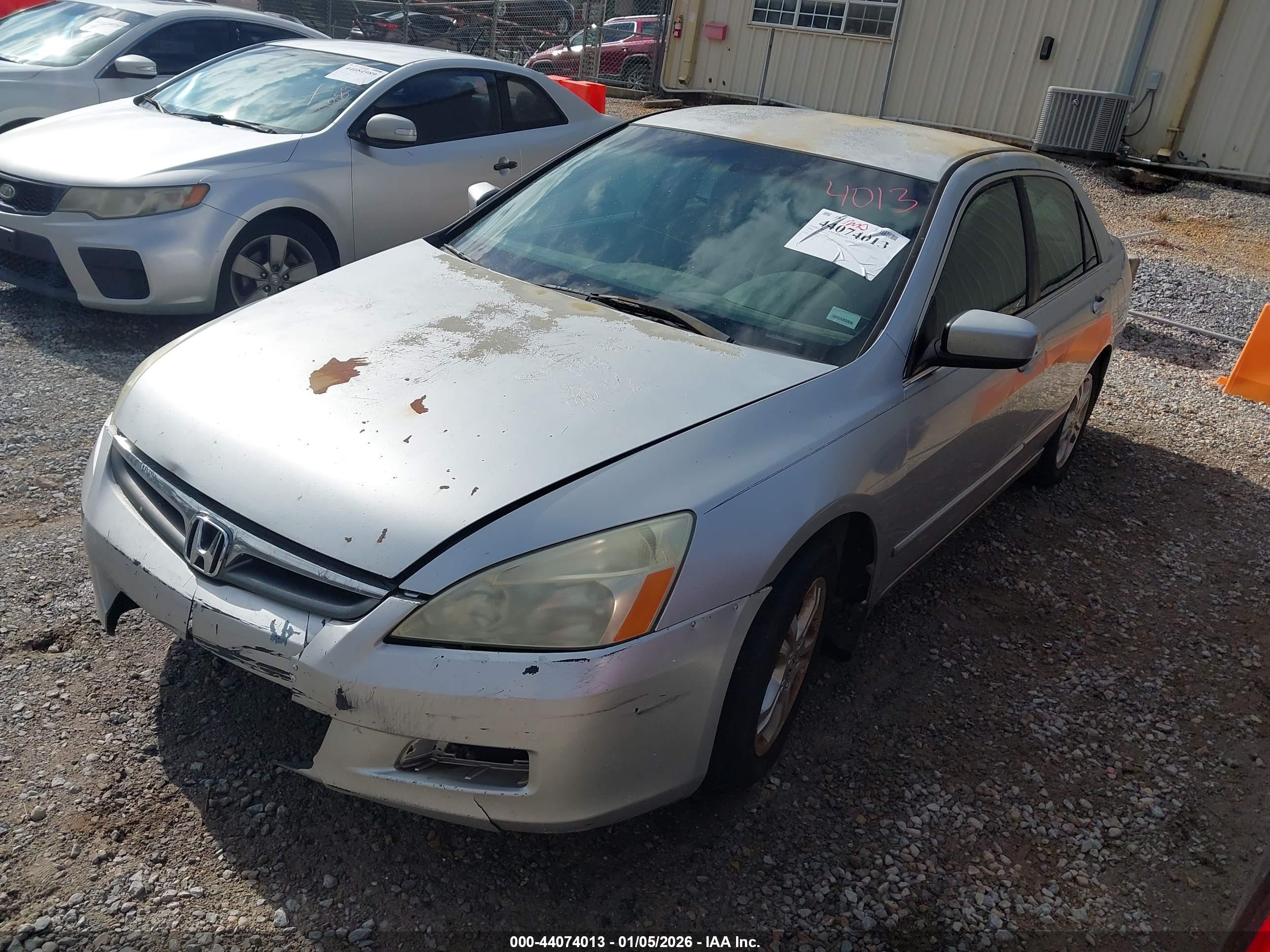 HONDA ACCORD image 2