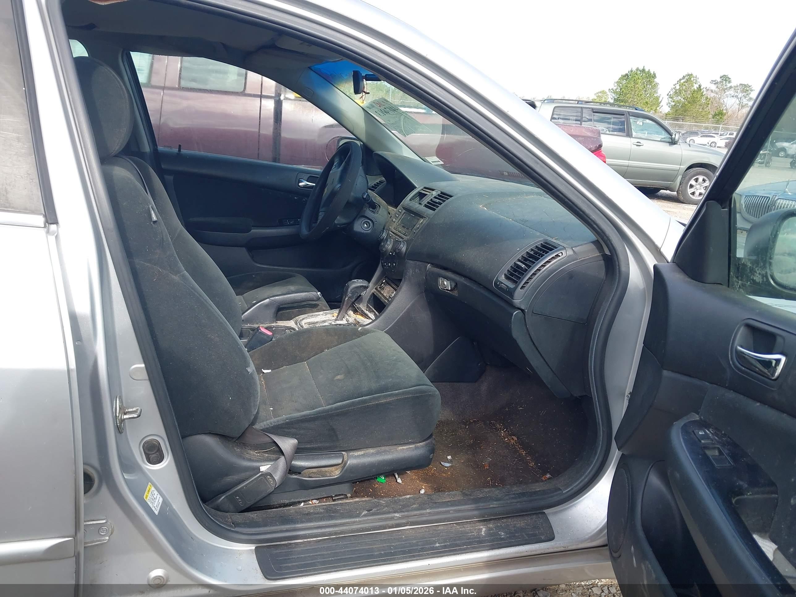 HONDA ACCORD image 5