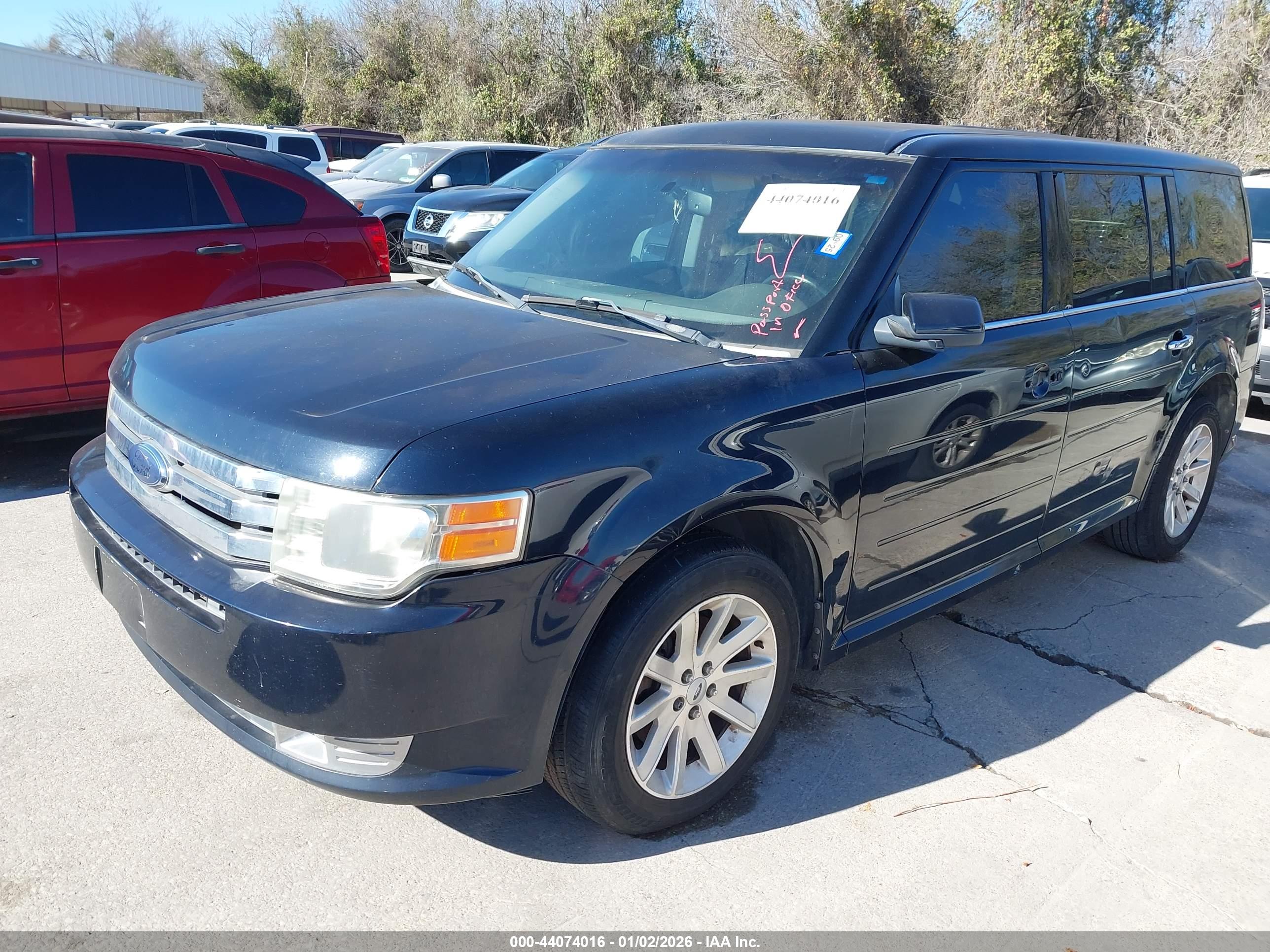 FORD FLEX image 2