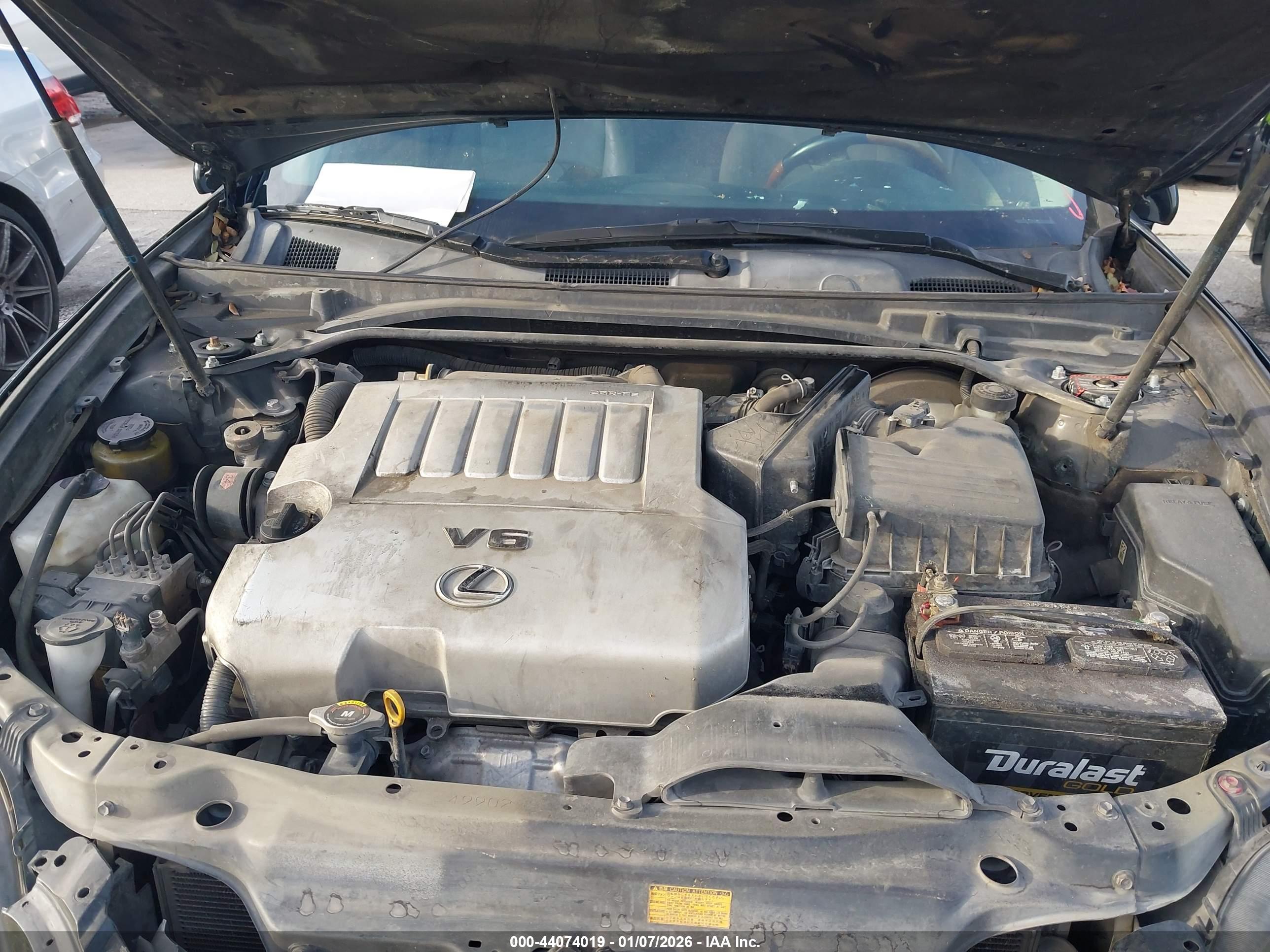LEXUS ES image 10