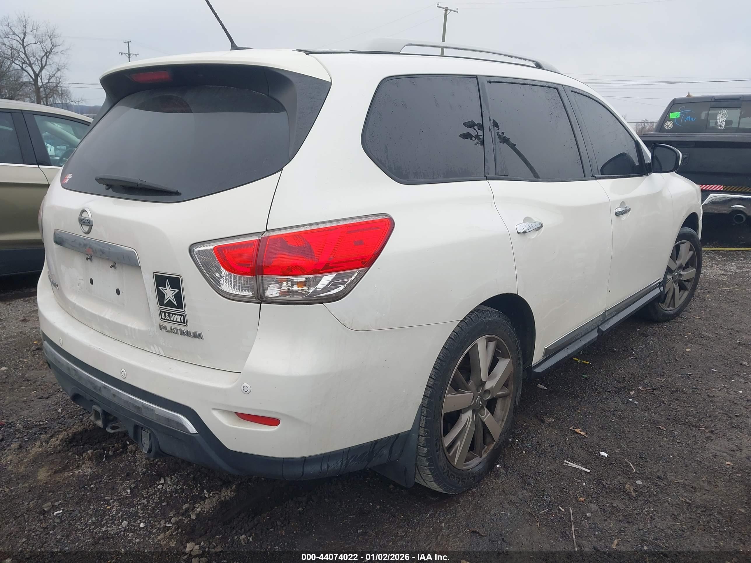 NISSAN PATHFINDER image 4