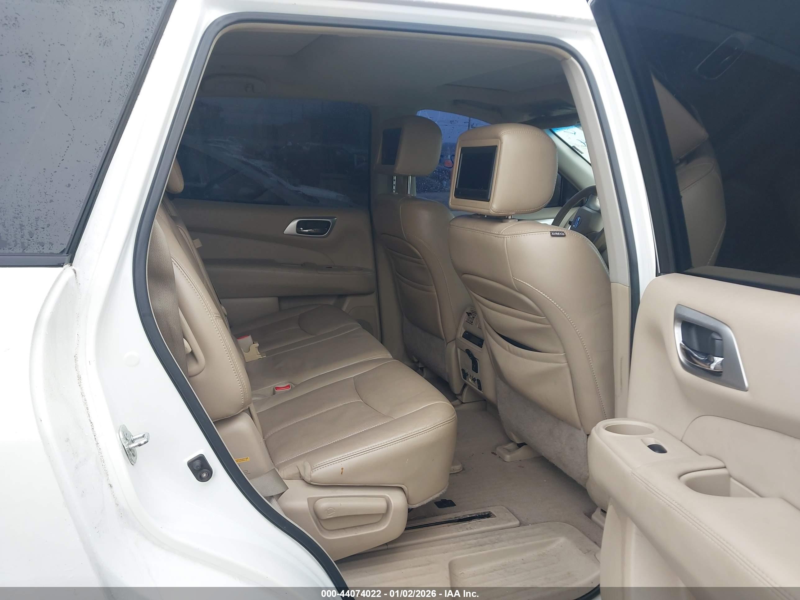 NISSAN PATHFINDER image 8