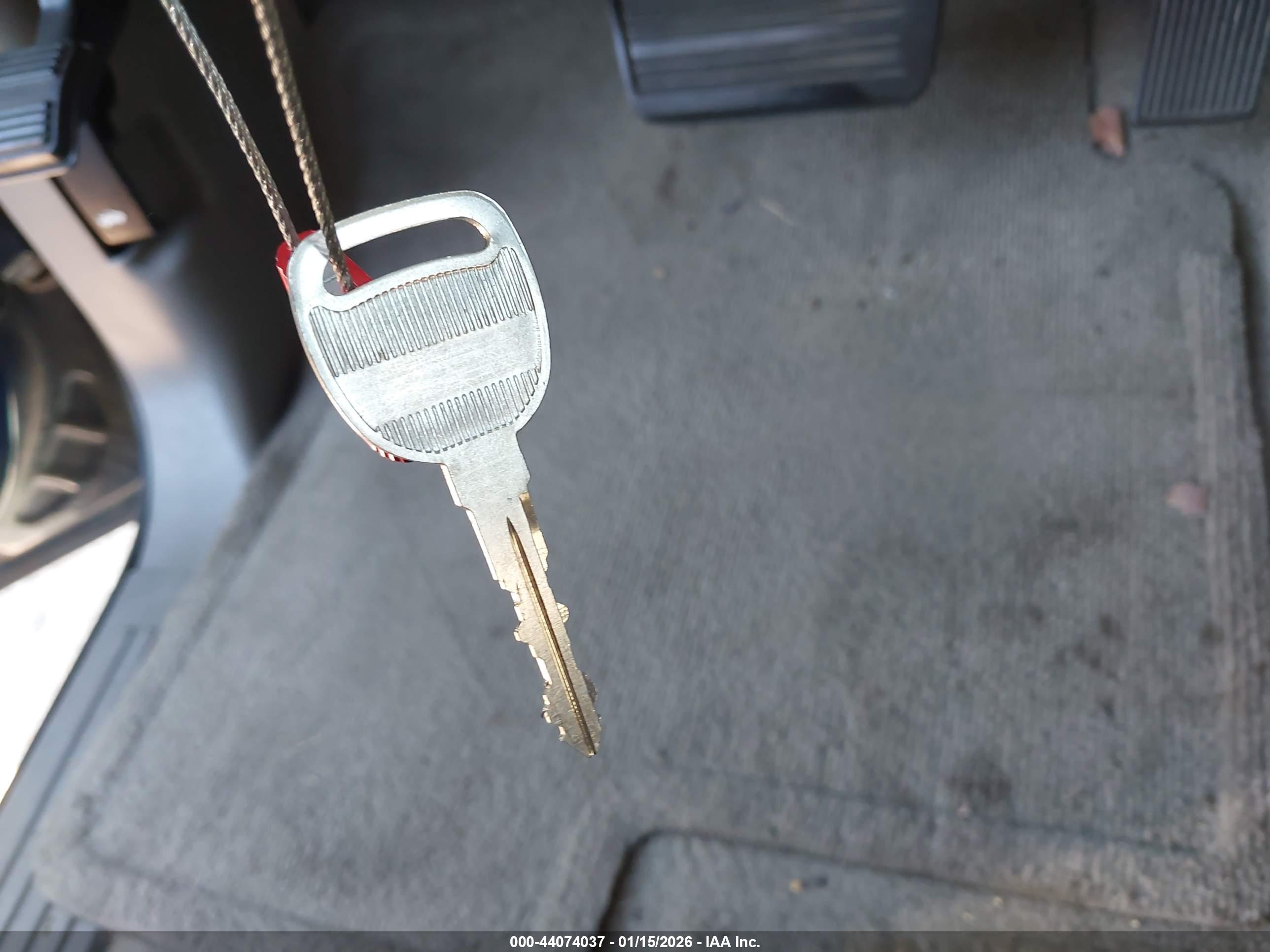 GMC YUKON image 11