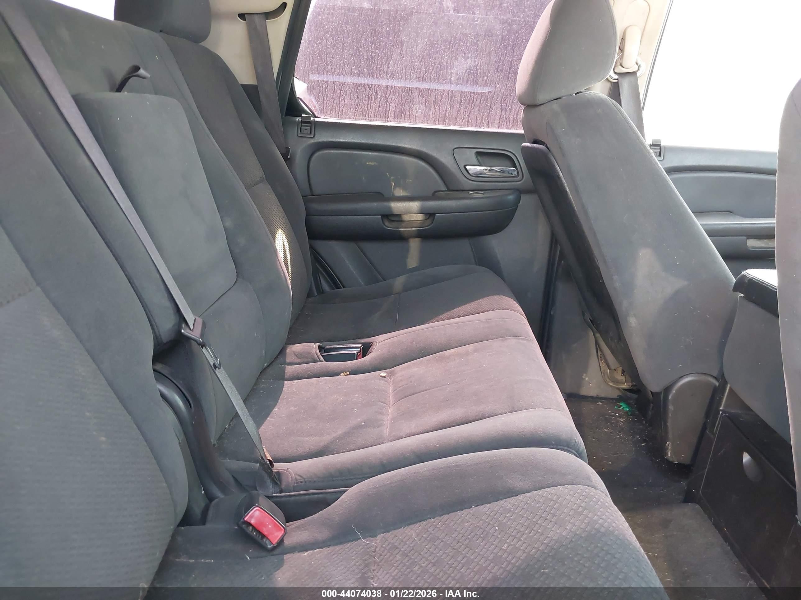 CHEVROLET TAHOE image 8