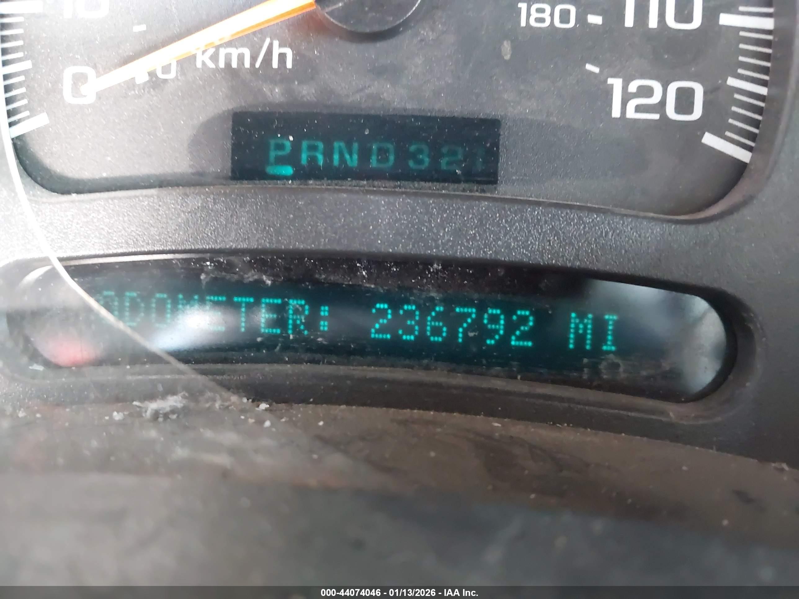 CHEVROLET TAHOE image 7